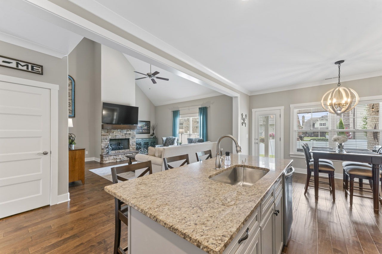 1256 Hensfield Dr