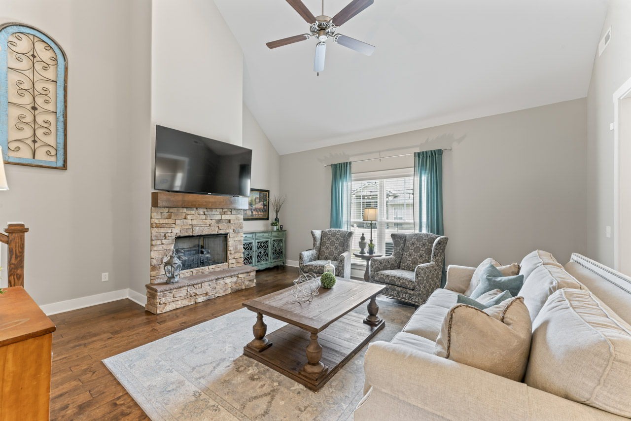 1256 Hensfield Dr