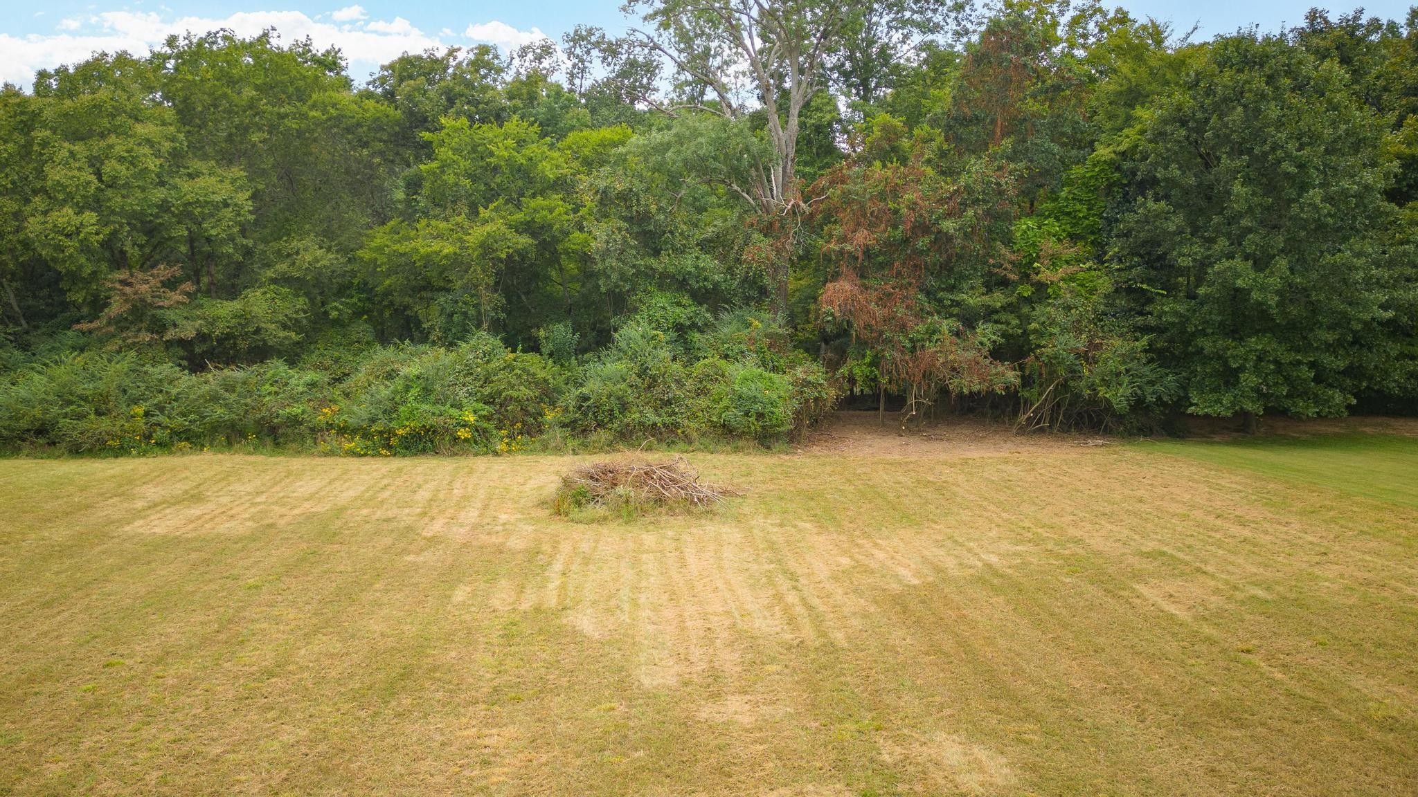 213 Edgeview Dr