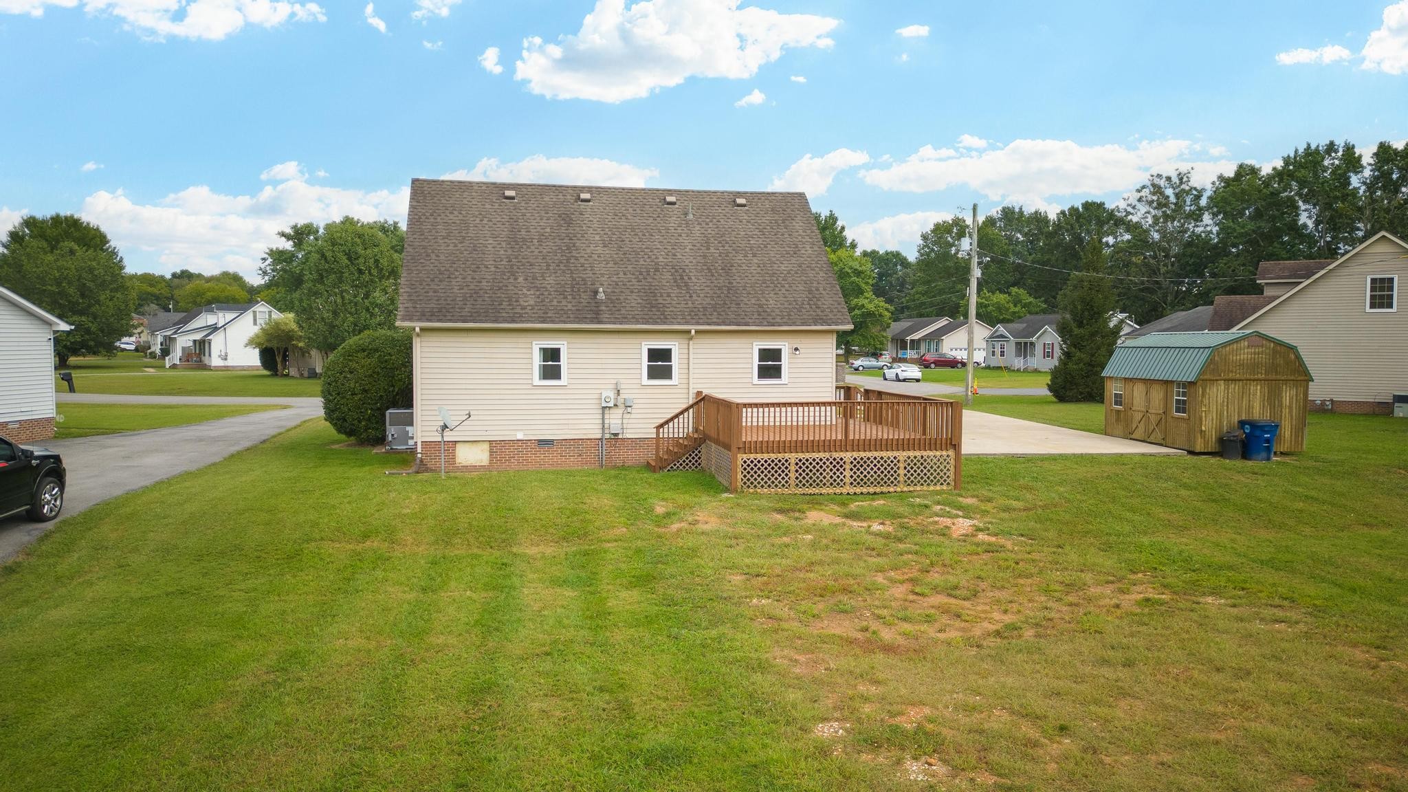 213 Edgeview Dr