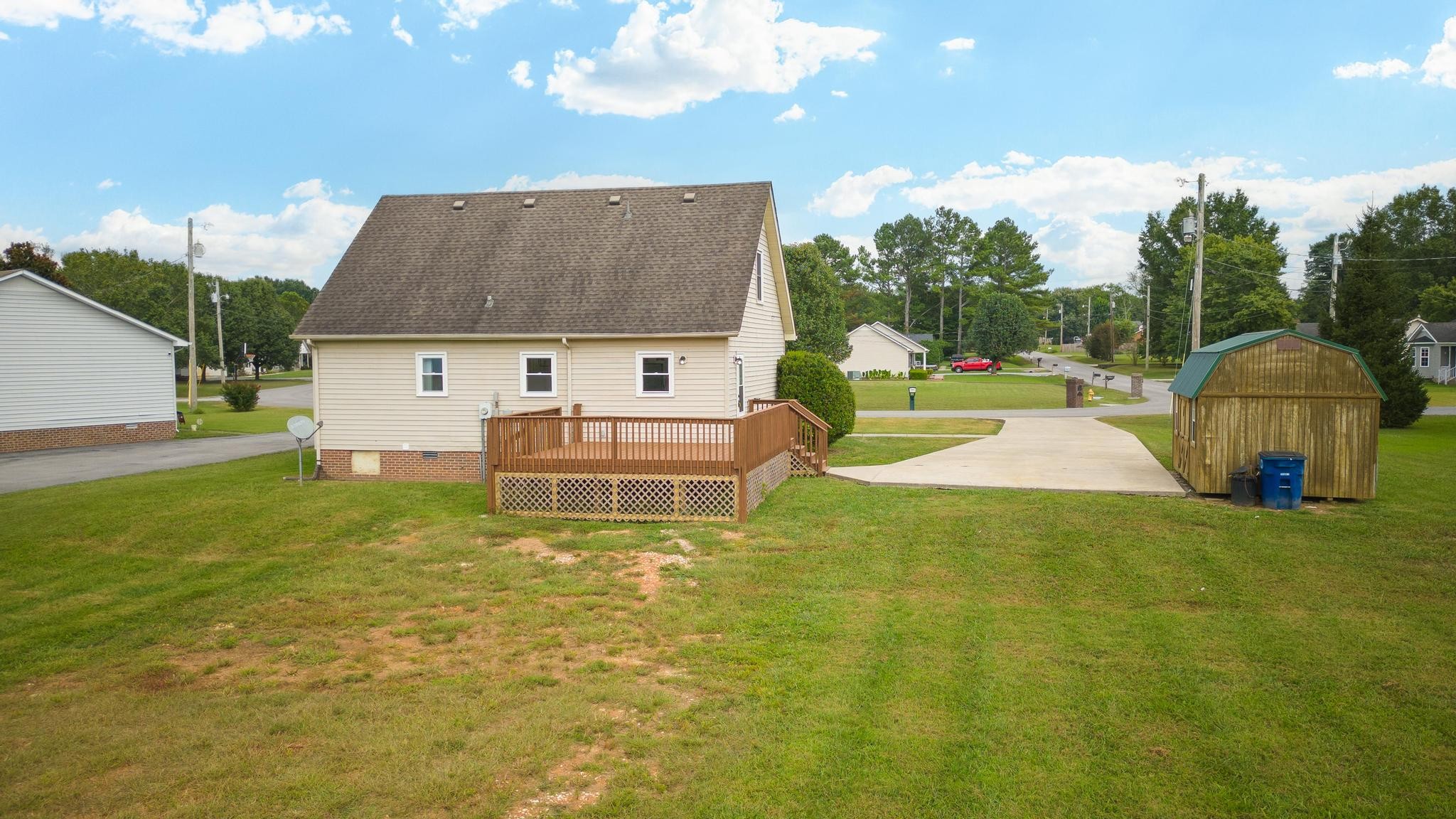 213 Edgeview Dr