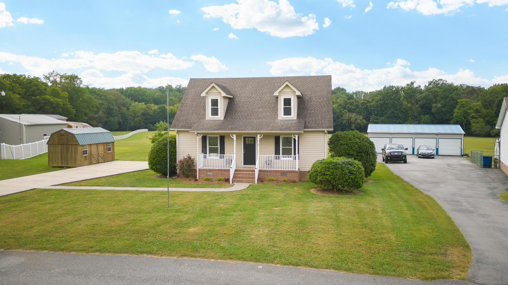 213 Edgeview Dr