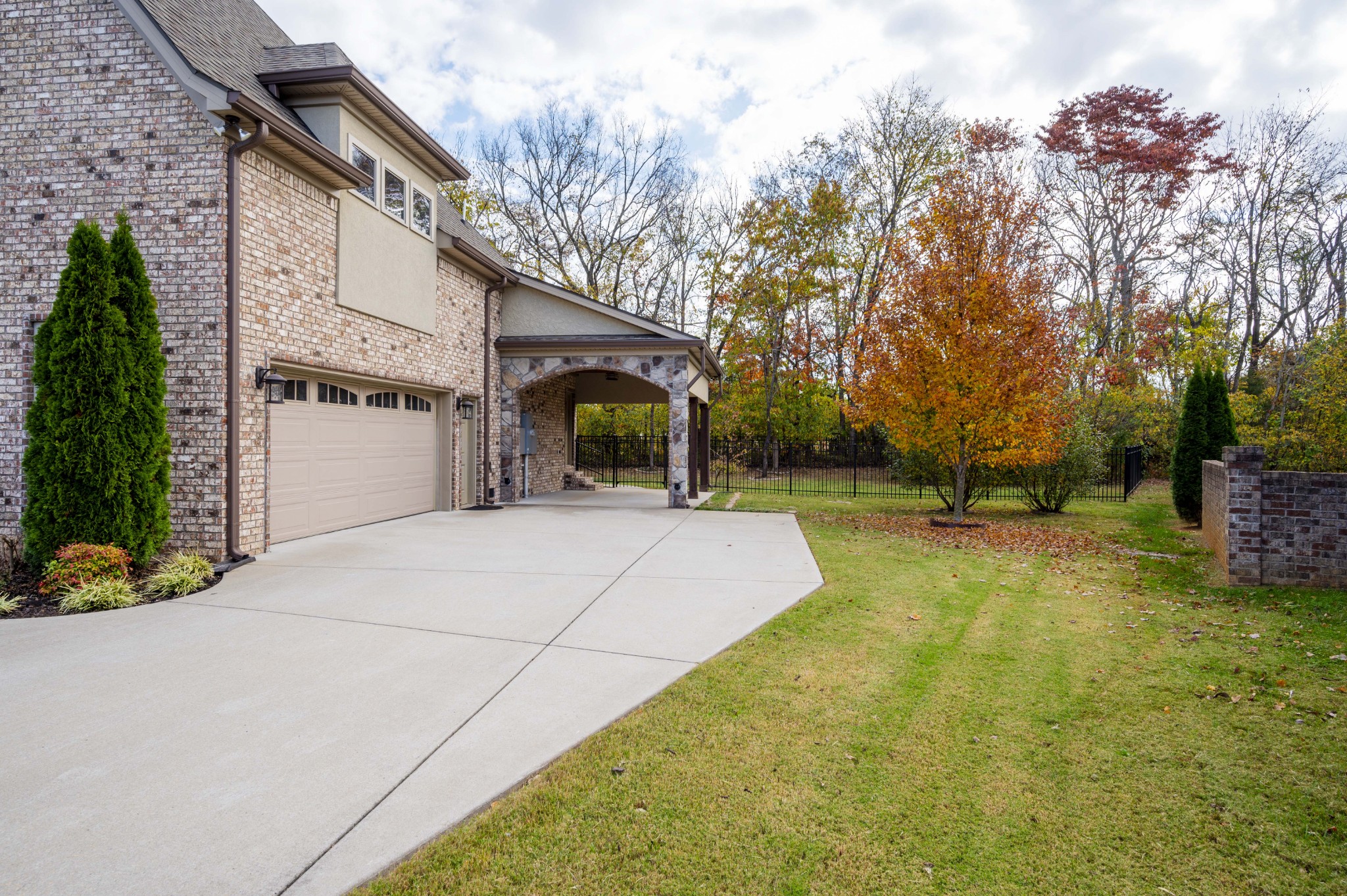 972 Nevason Ct