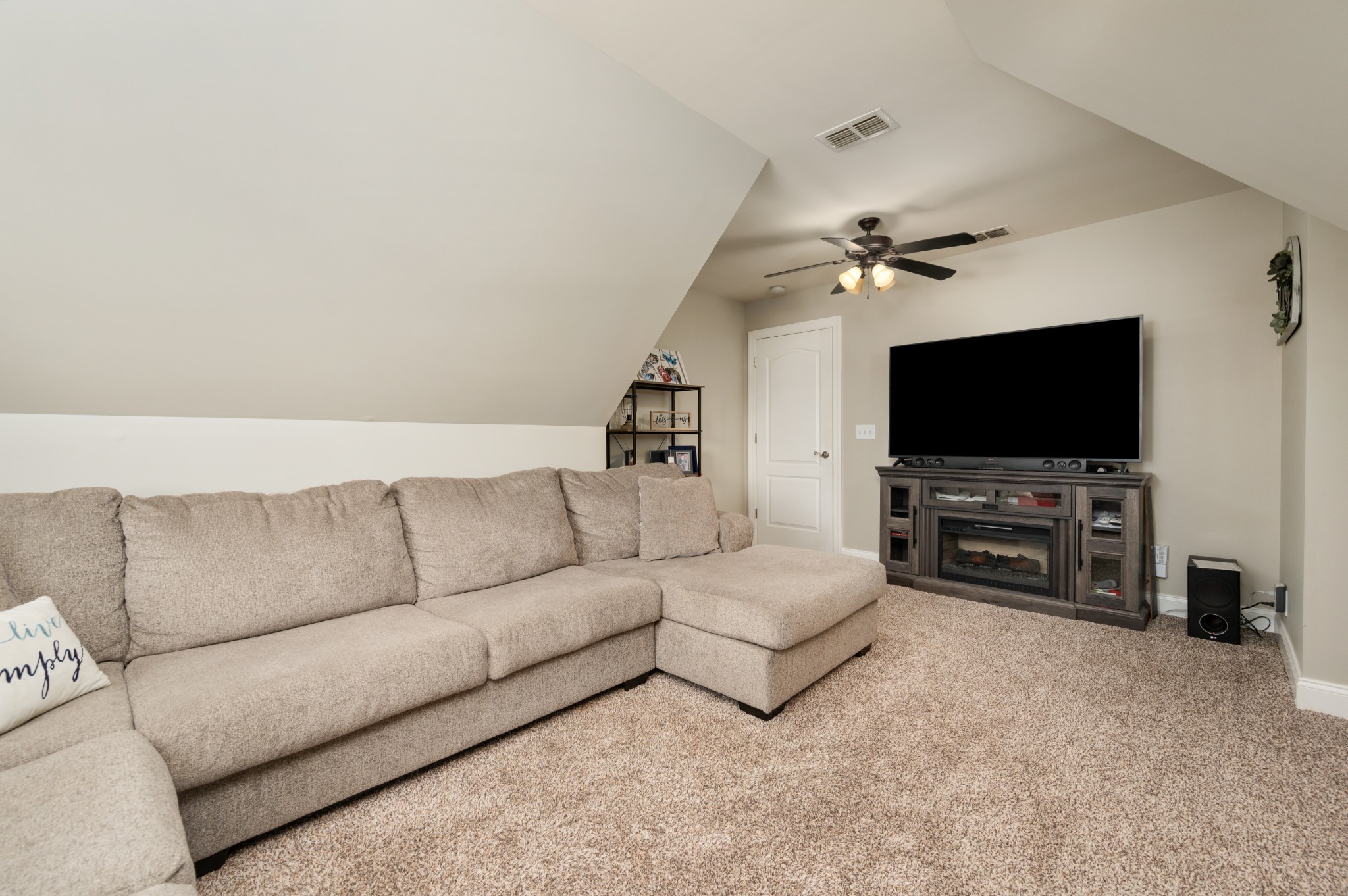 5159 Starnes Dr