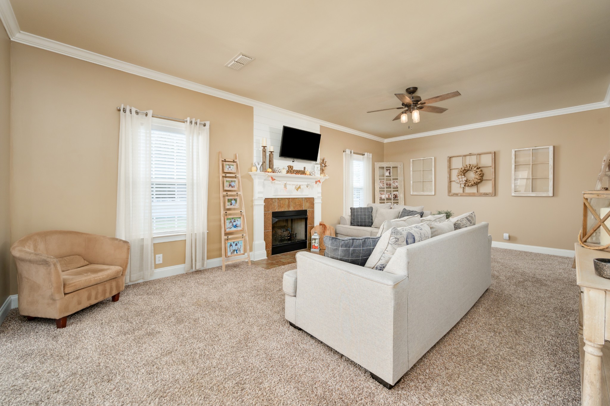5159 Starnes Dr