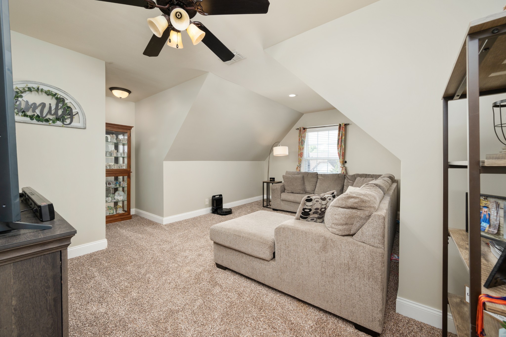 5159 Starnes Dr