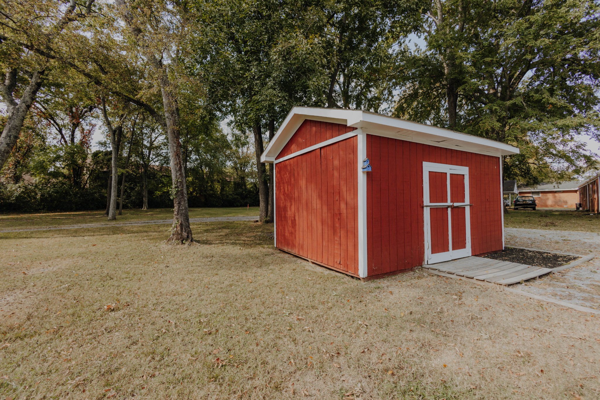 1505 Leaf Ave