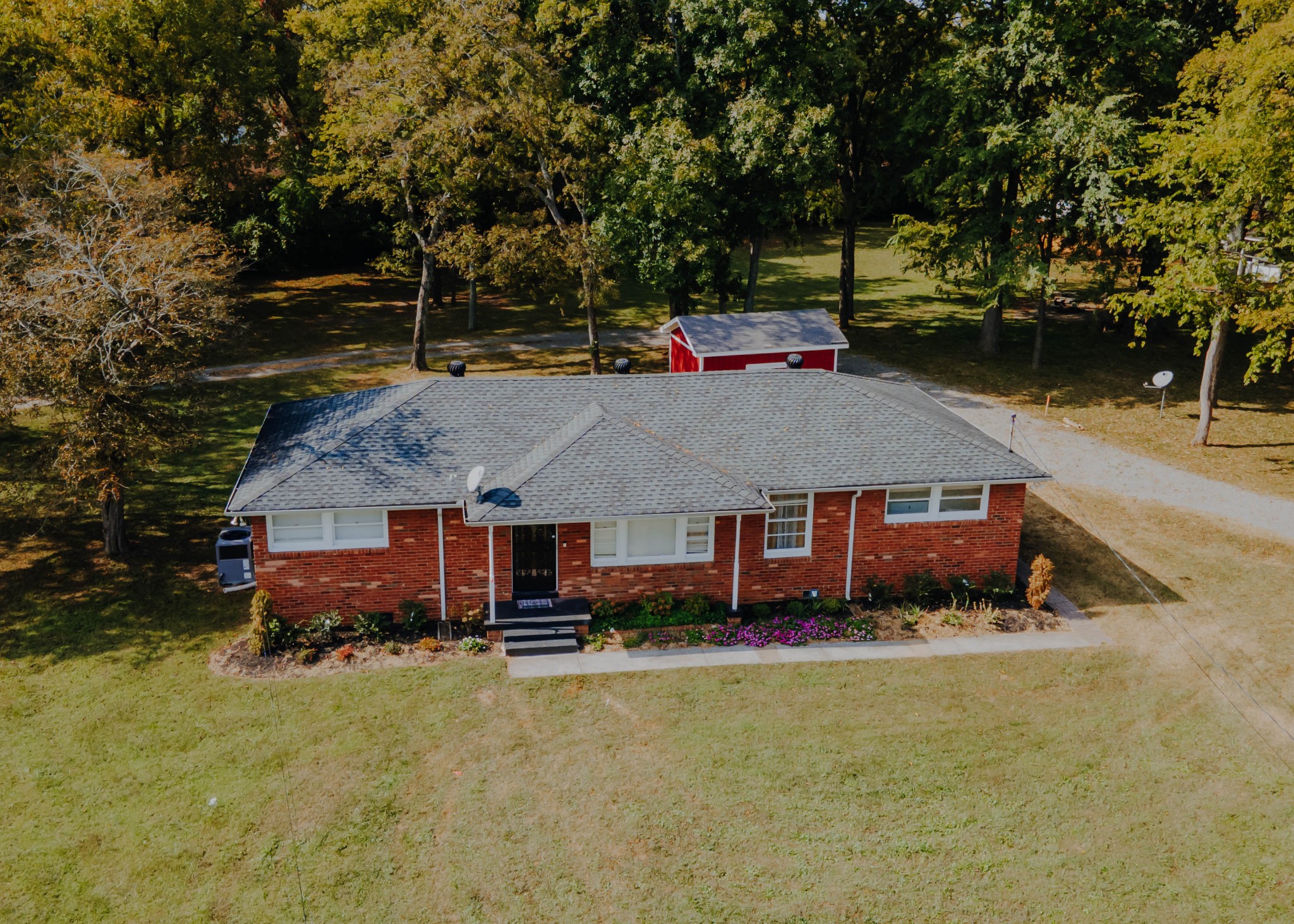 1505 Leaf Ave