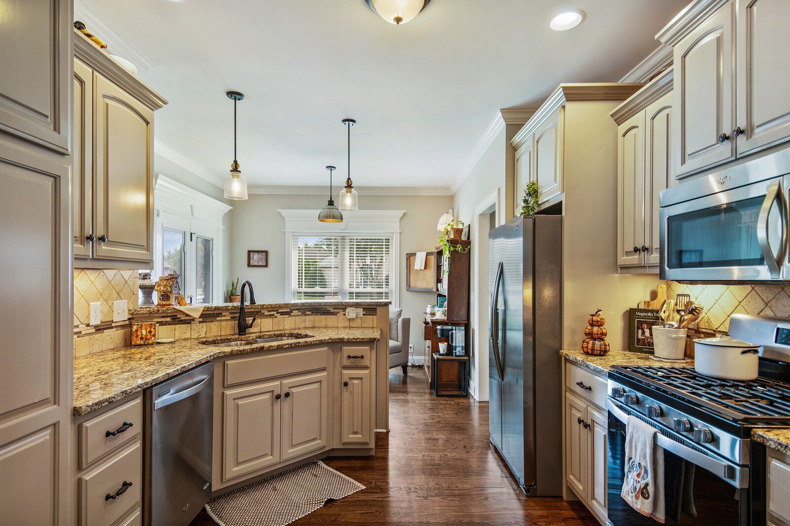 2821 Beaulah Dr
