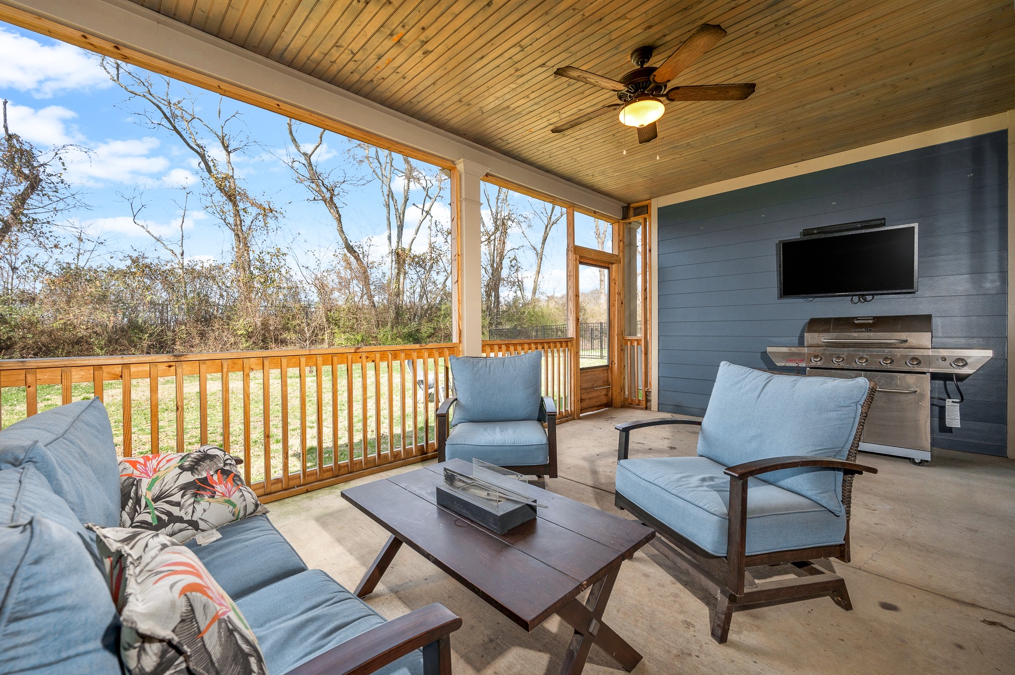 5316 Starnes Dr