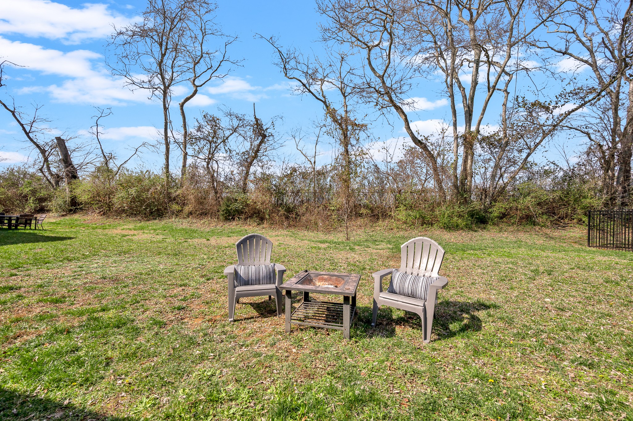 5316 Starnes Dr