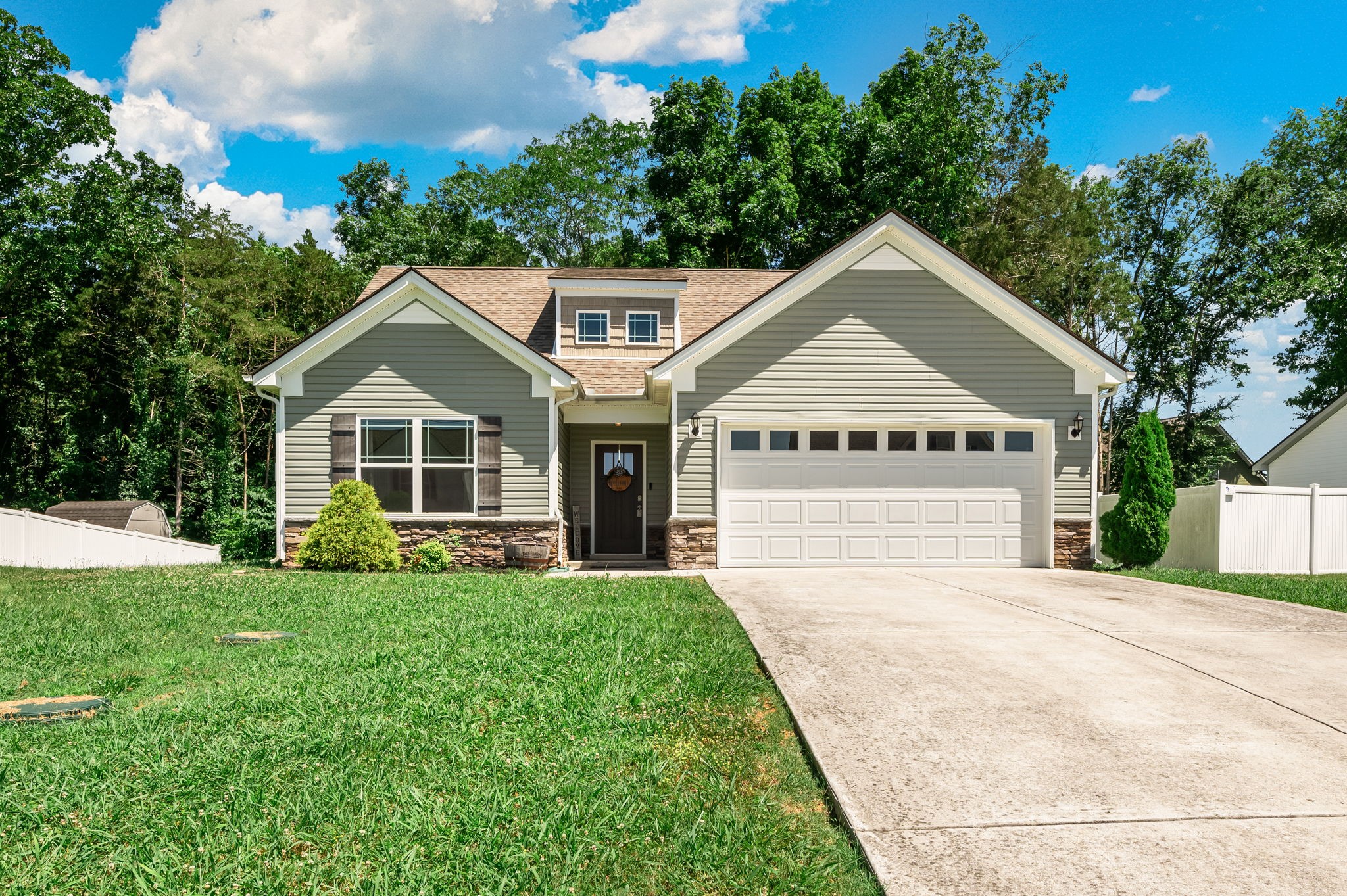 309 Bakerview St