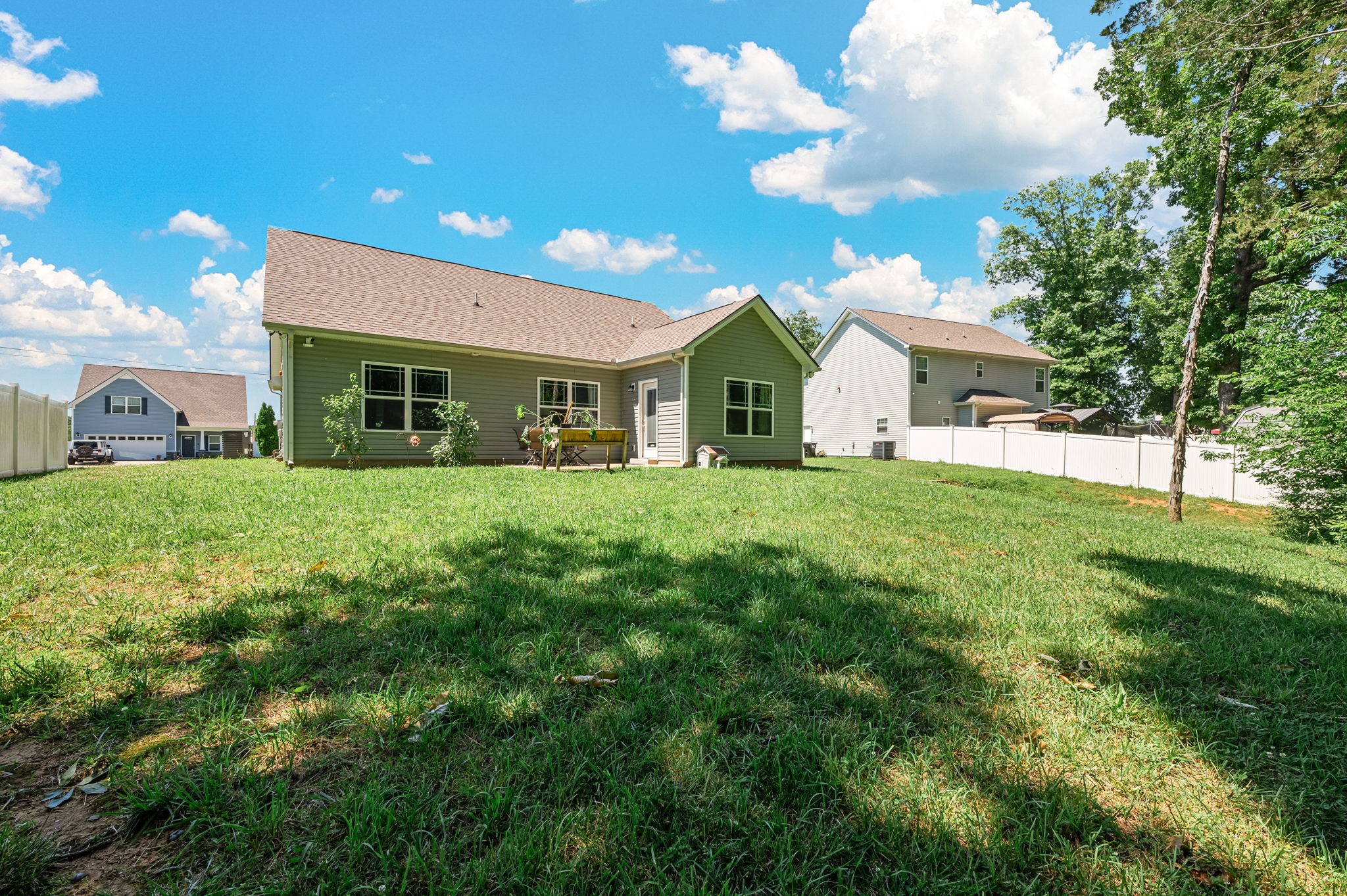 309 Bakerview St