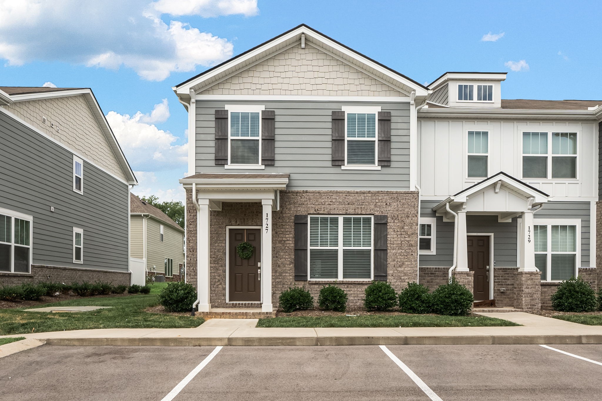 1727 Frodo Way