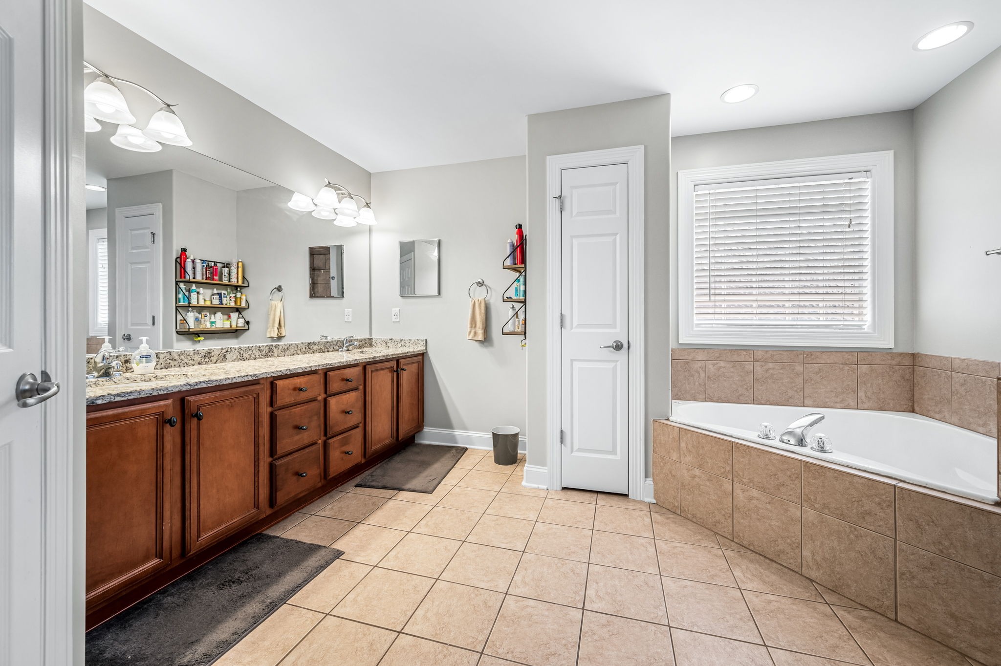 1406 Balson Dr