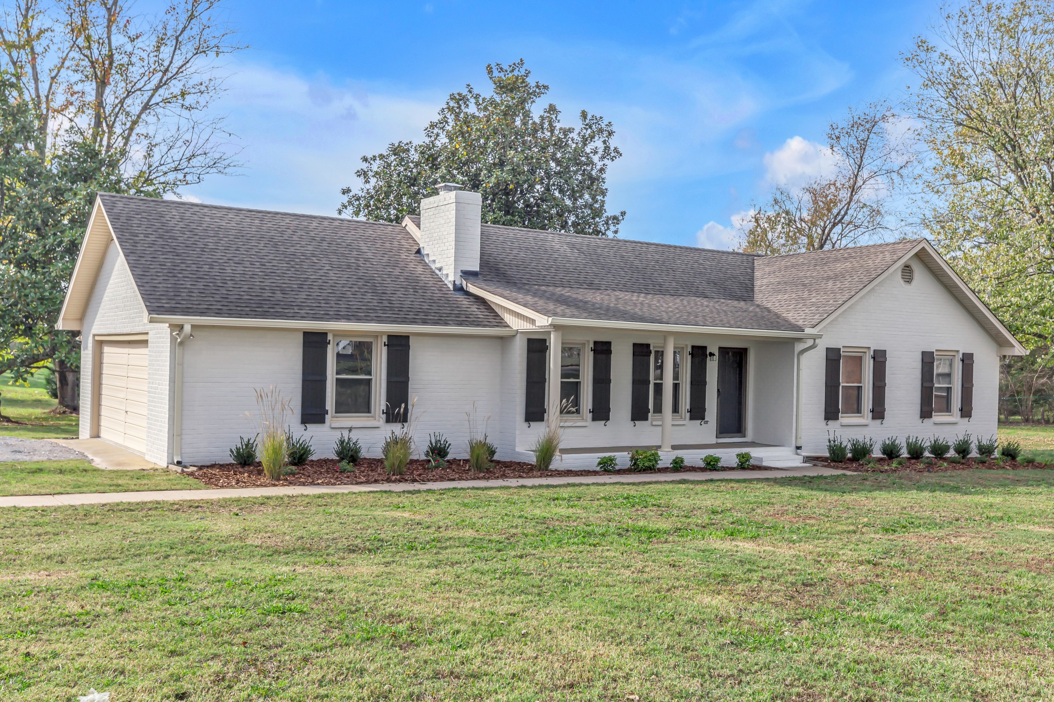 2901 Bridle Dr