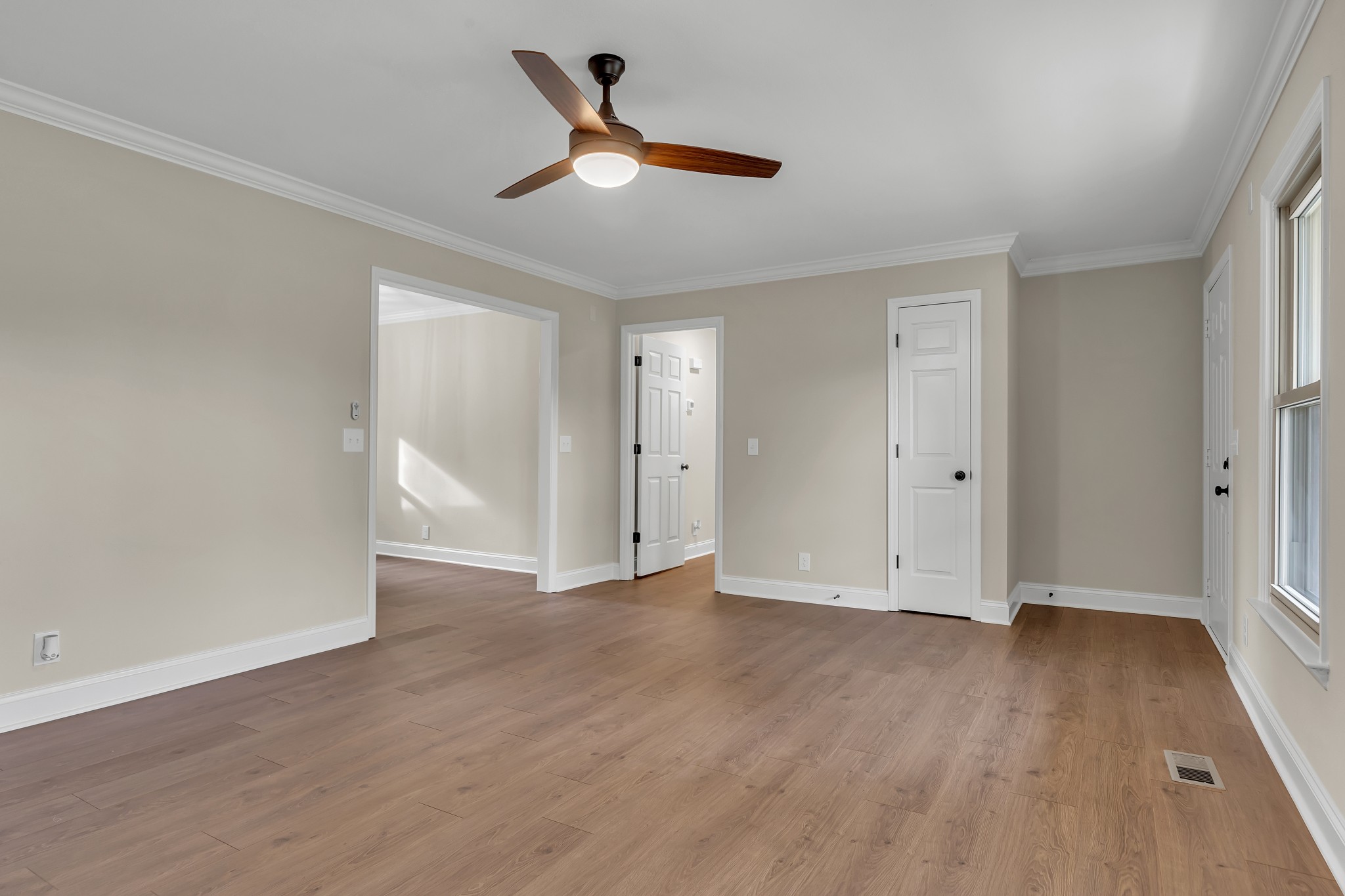 2901 Bridle Dr