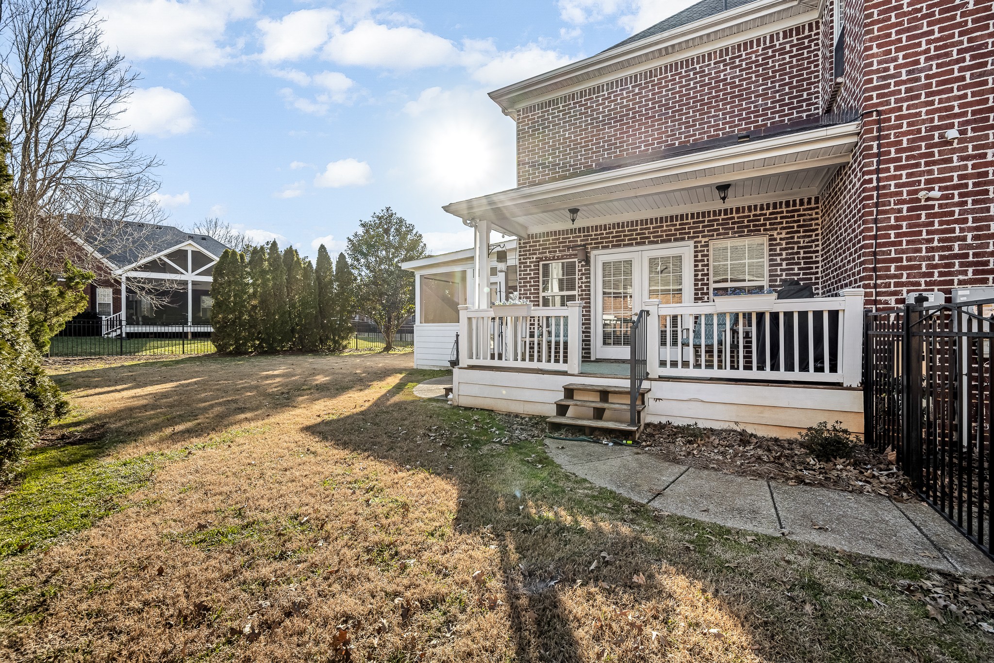 5453 Cavendish Dr