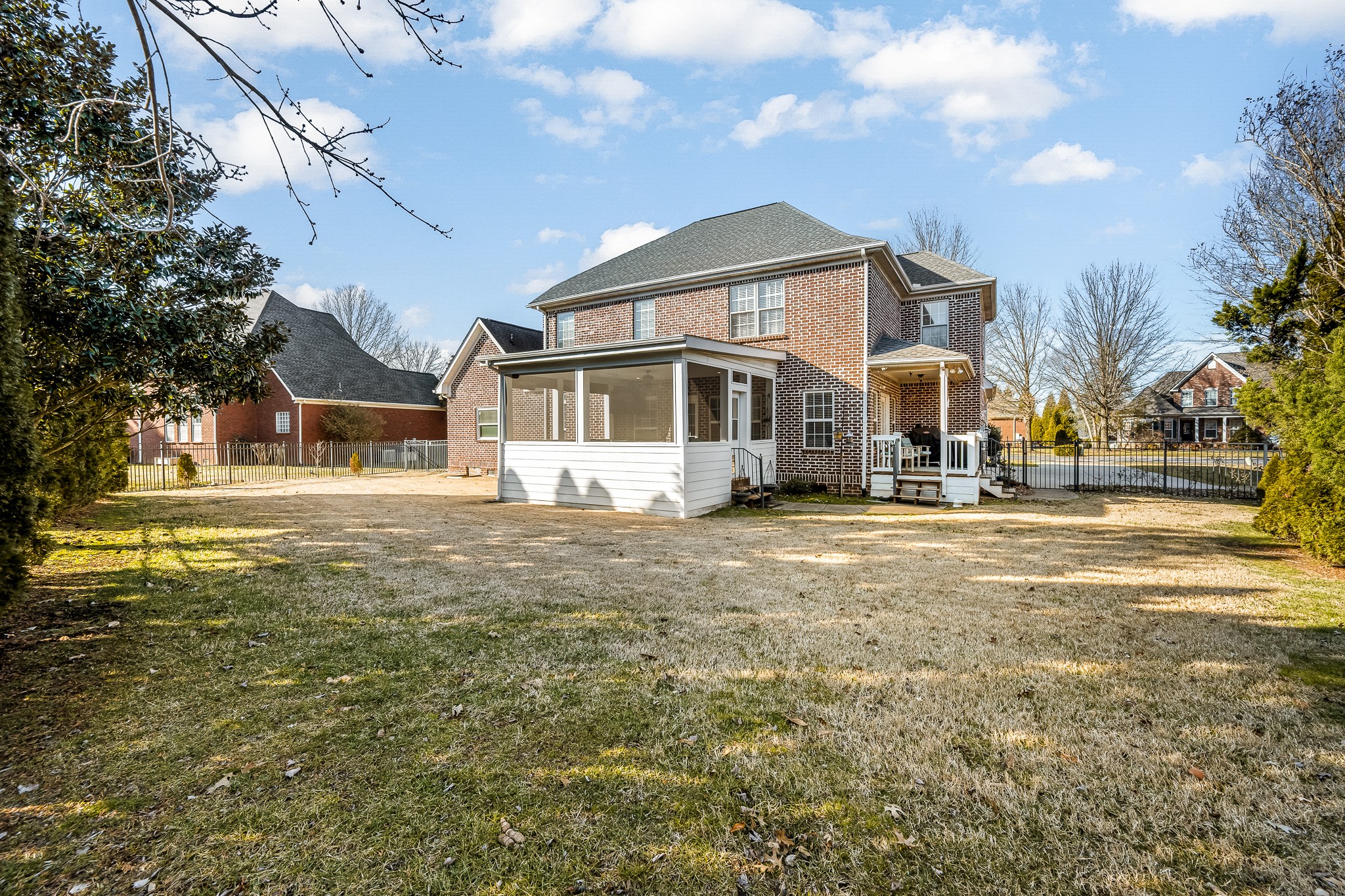 5453 Cavendish Dr