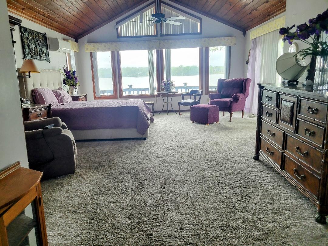 1203 Shoreside Dr