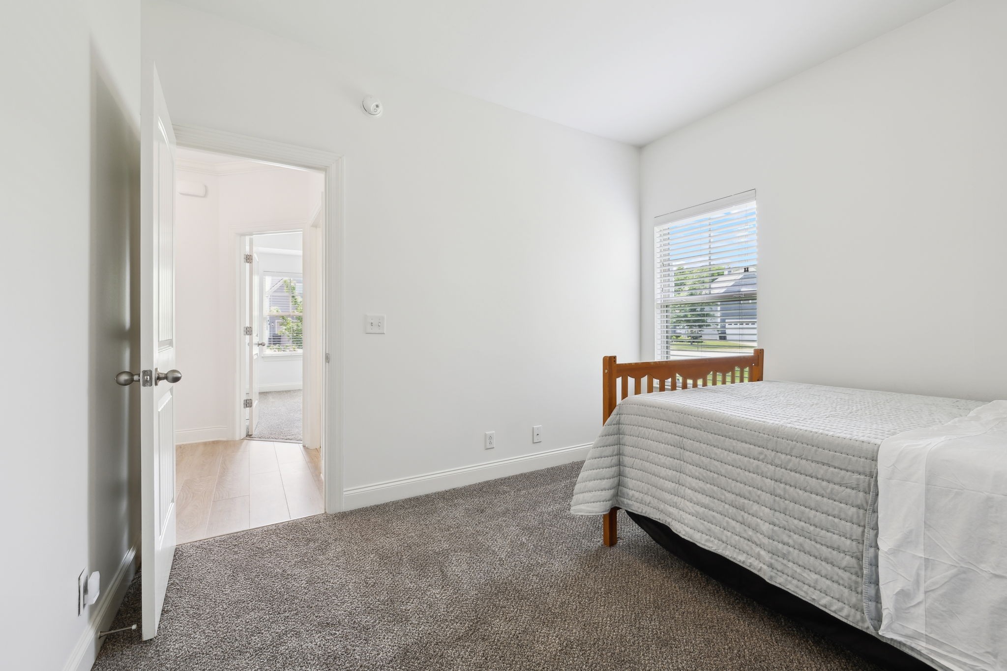 1216 Avery Dr