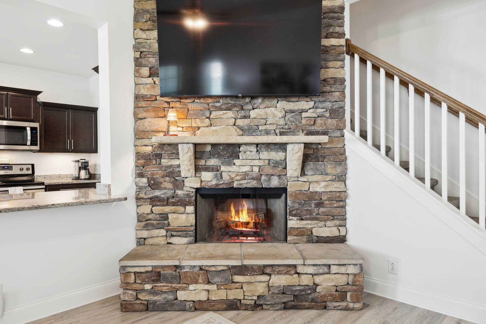 1216 Avery Dr