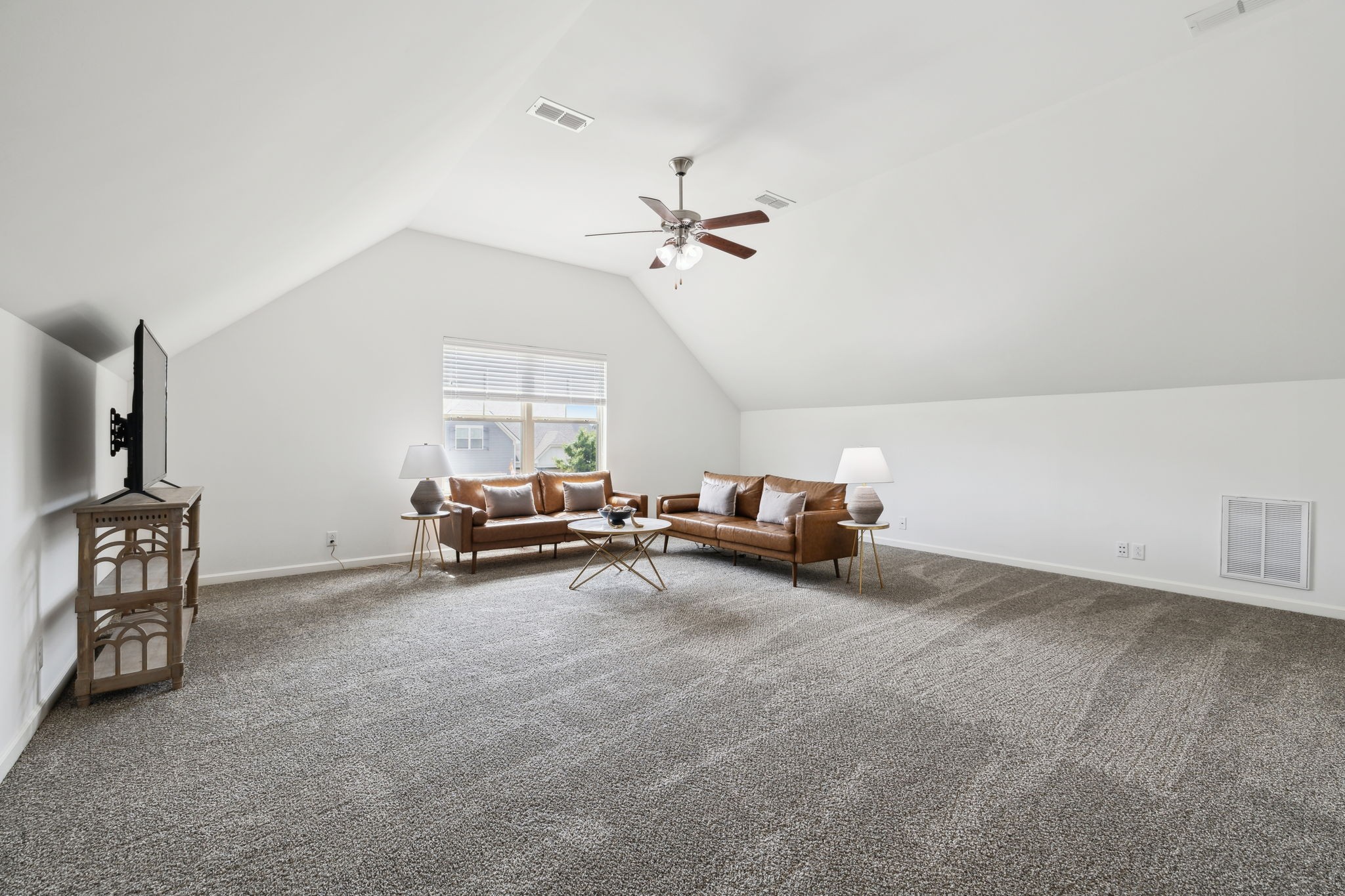 1216 Avery Dr
