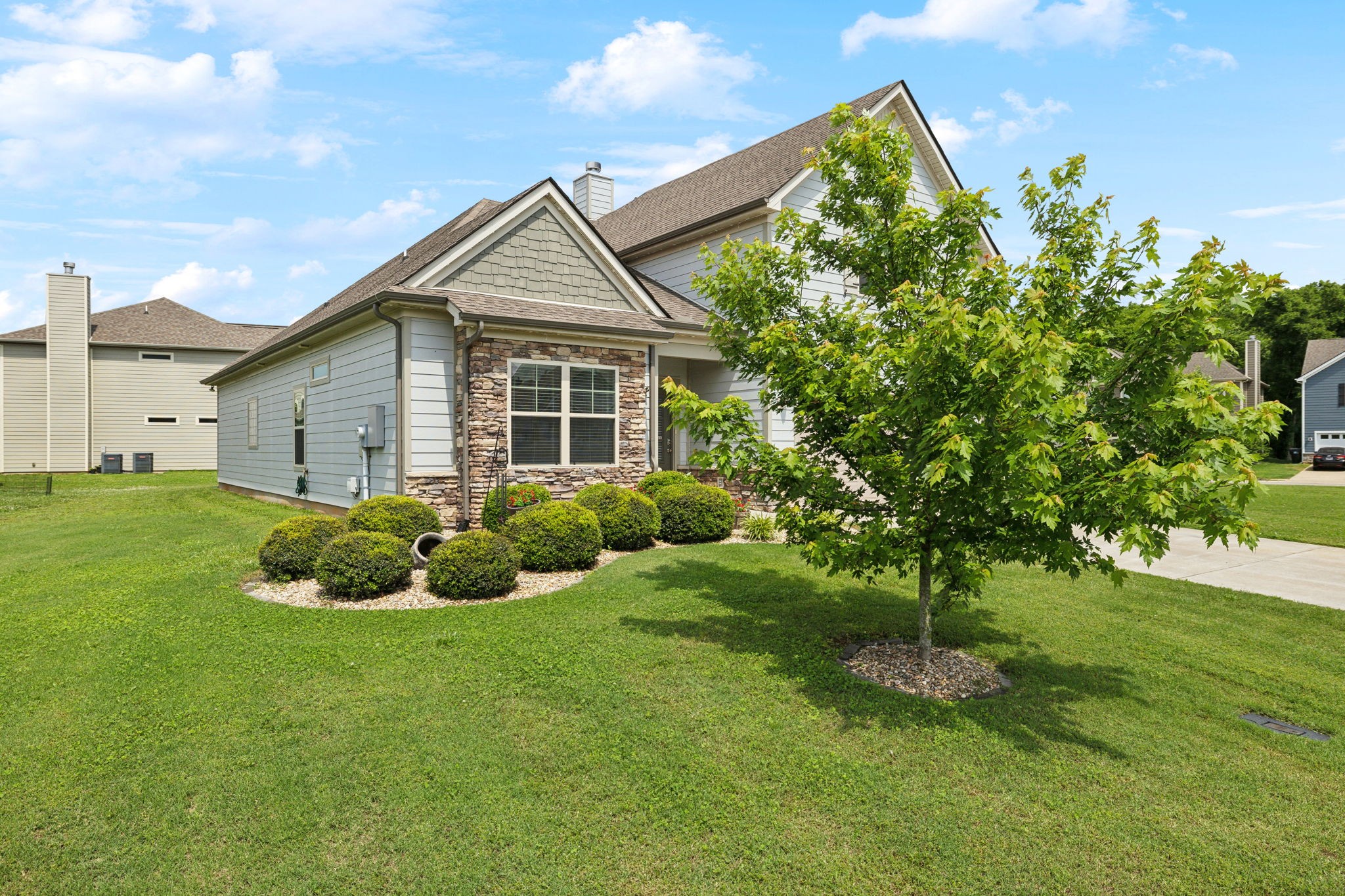 1216 Avery Dr
