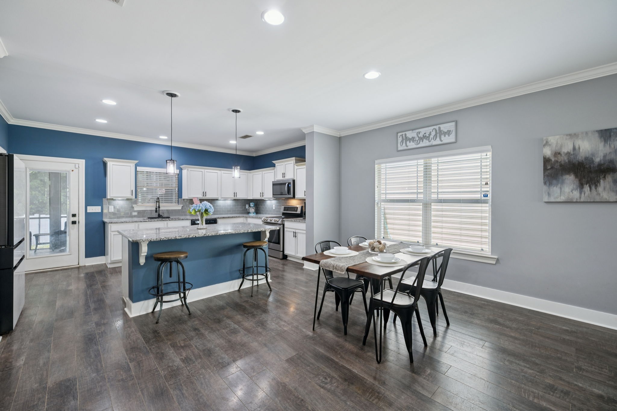 5846 Enclave Dr
