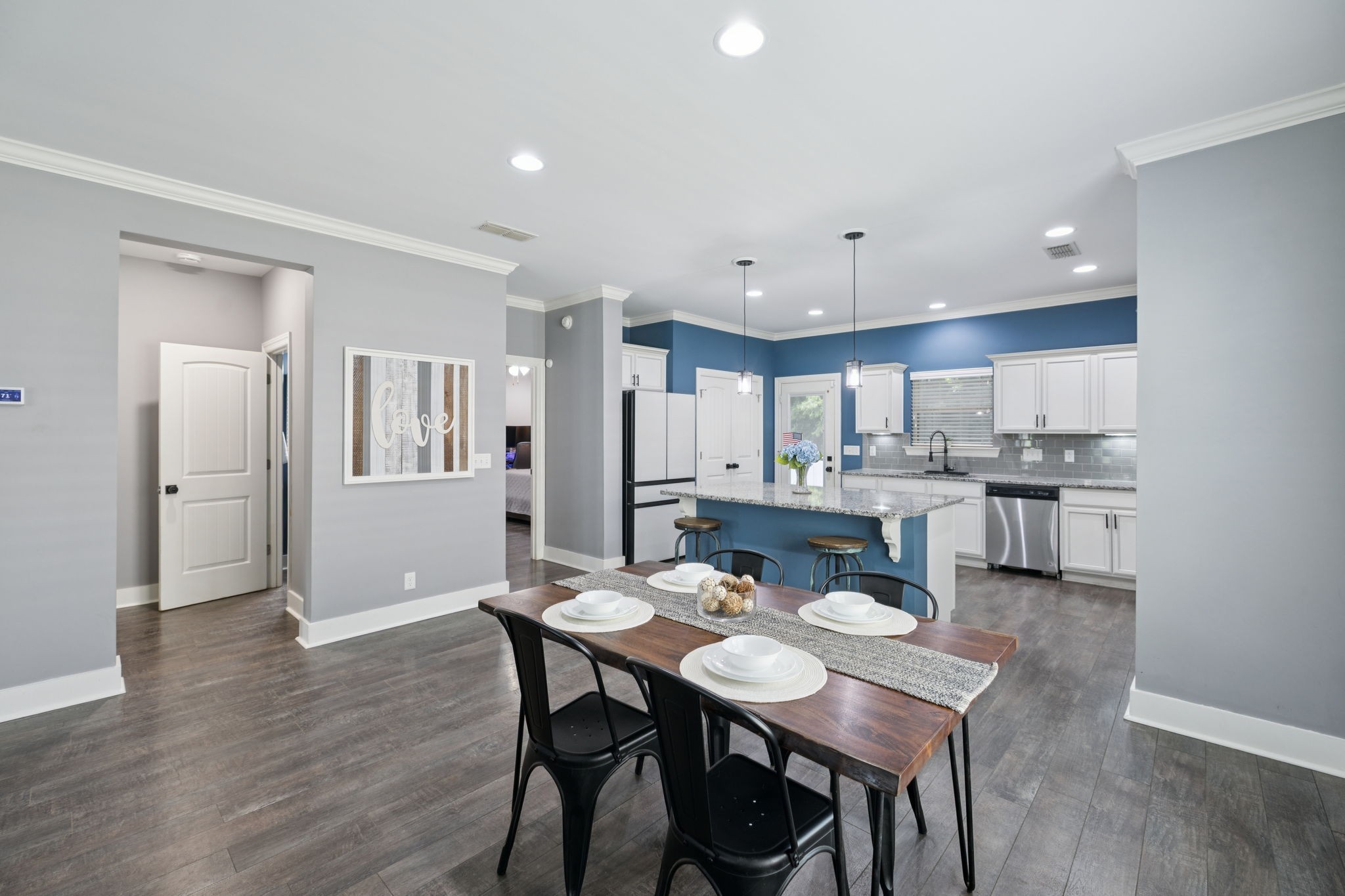 5846 Enclave Dr