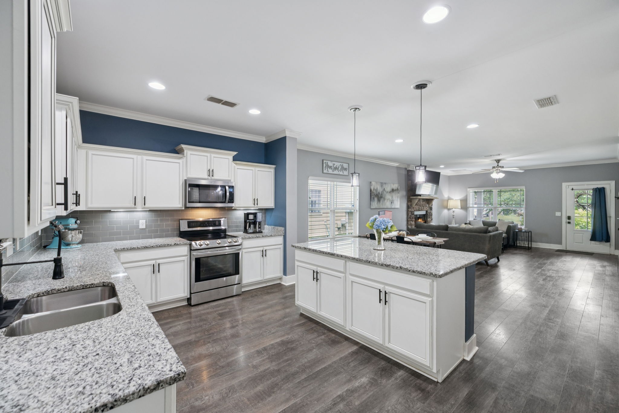 5846 Enclave Dr