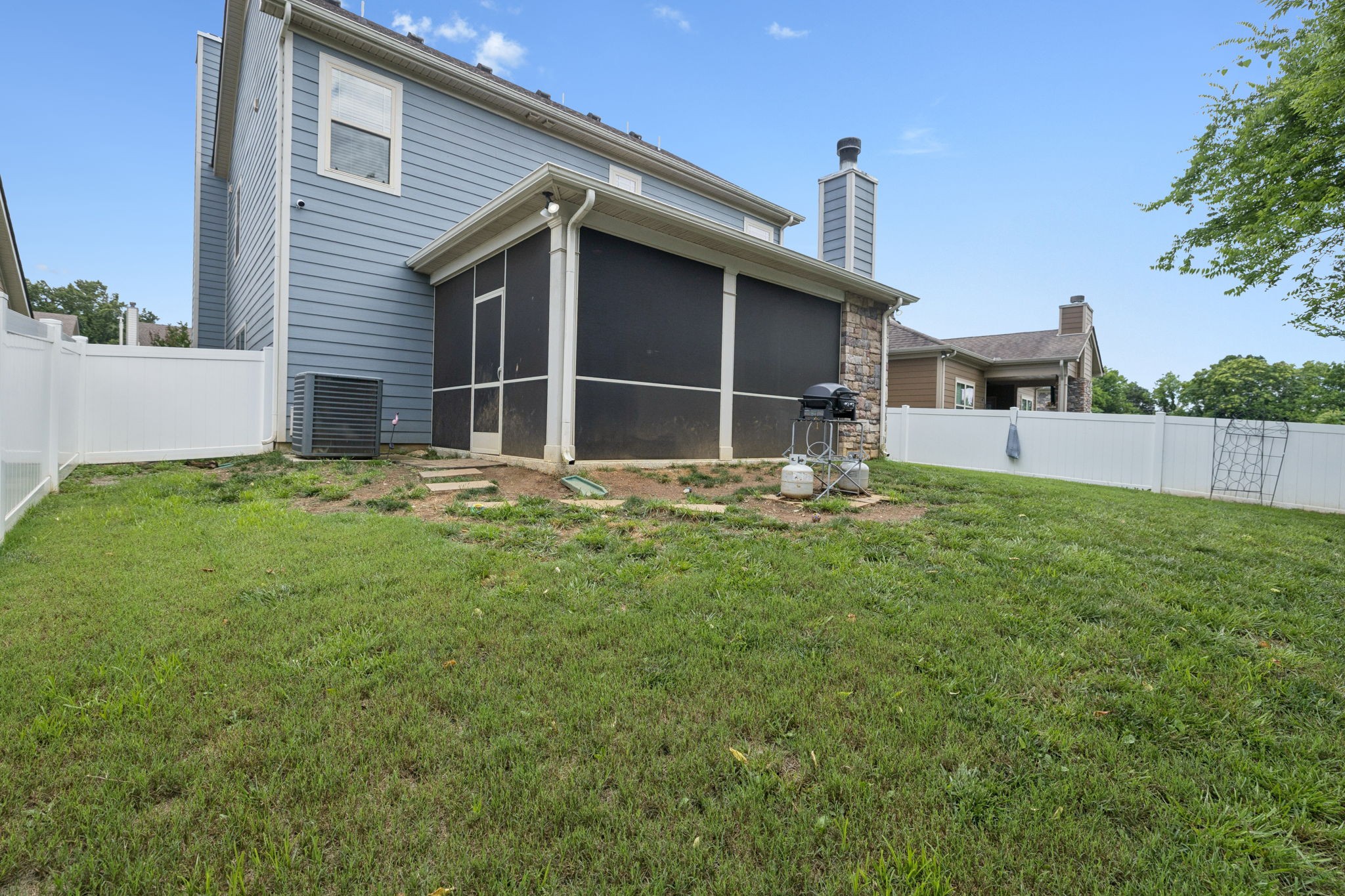 5846 Enclave Dr