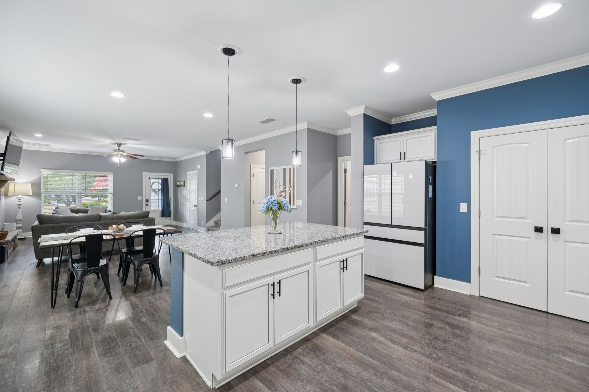 5846 Enclave Dr