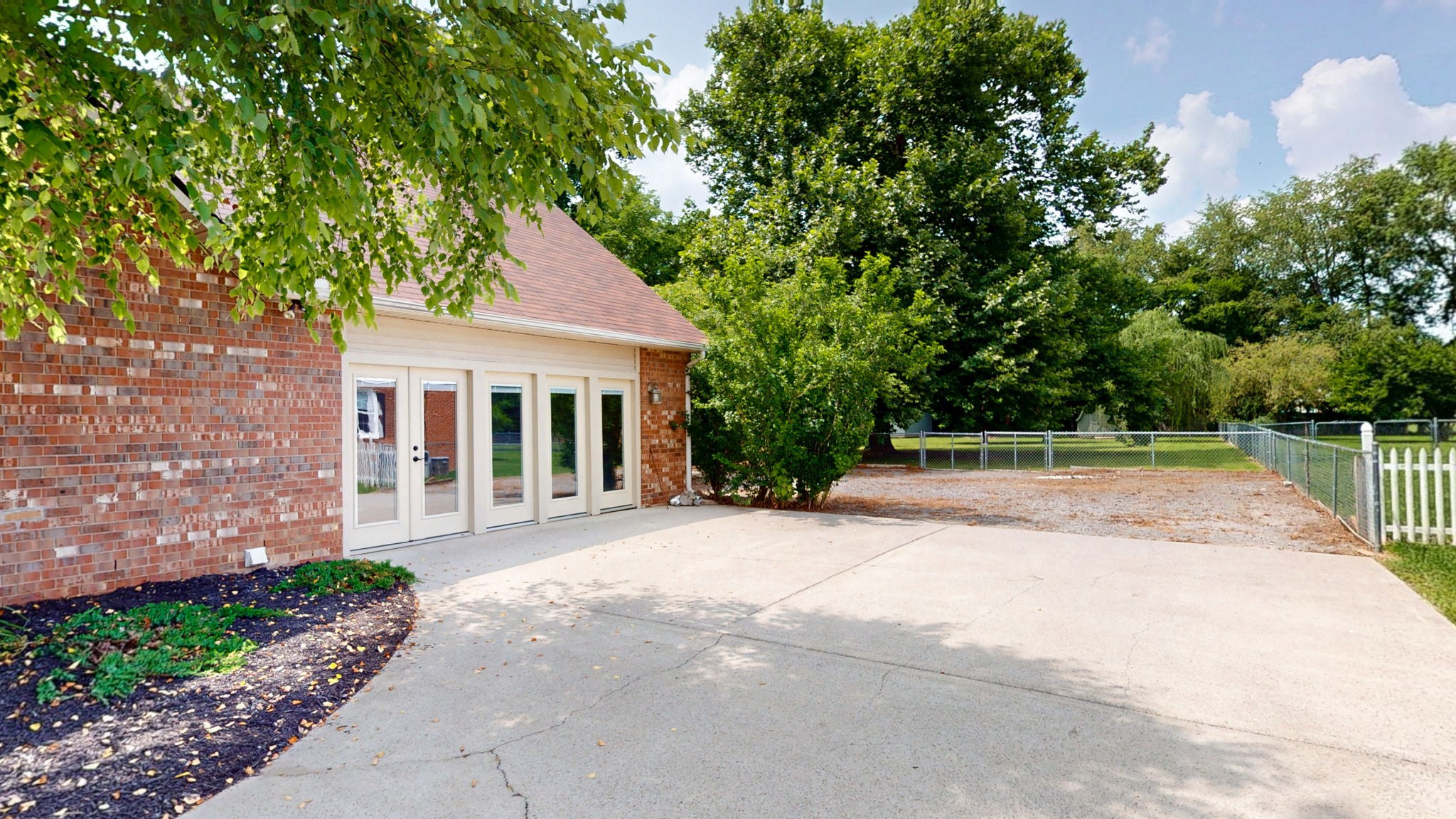 1188 Peebles Dr