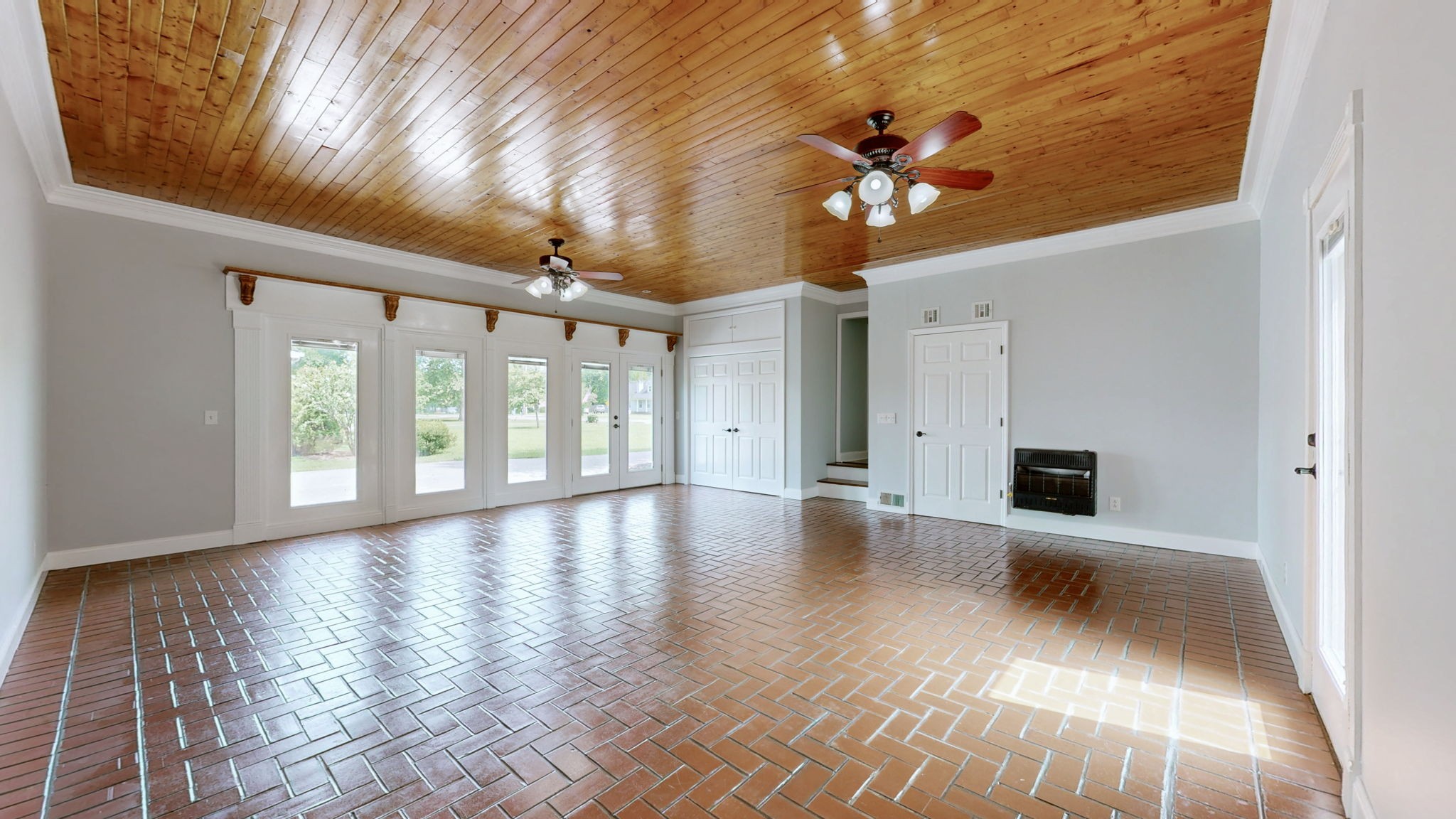 1188 Peebles Dr
