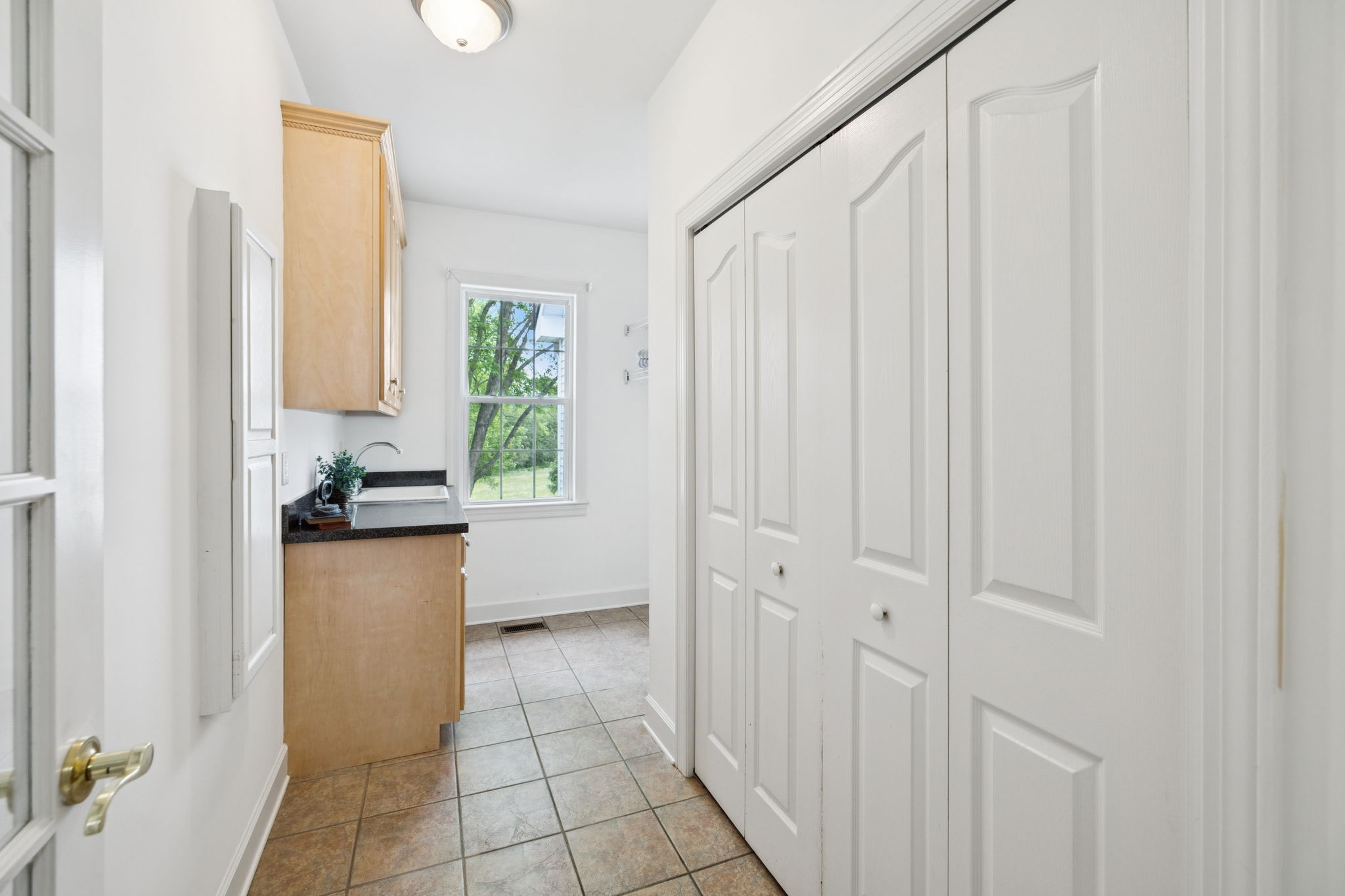 1387 Floyd Rd