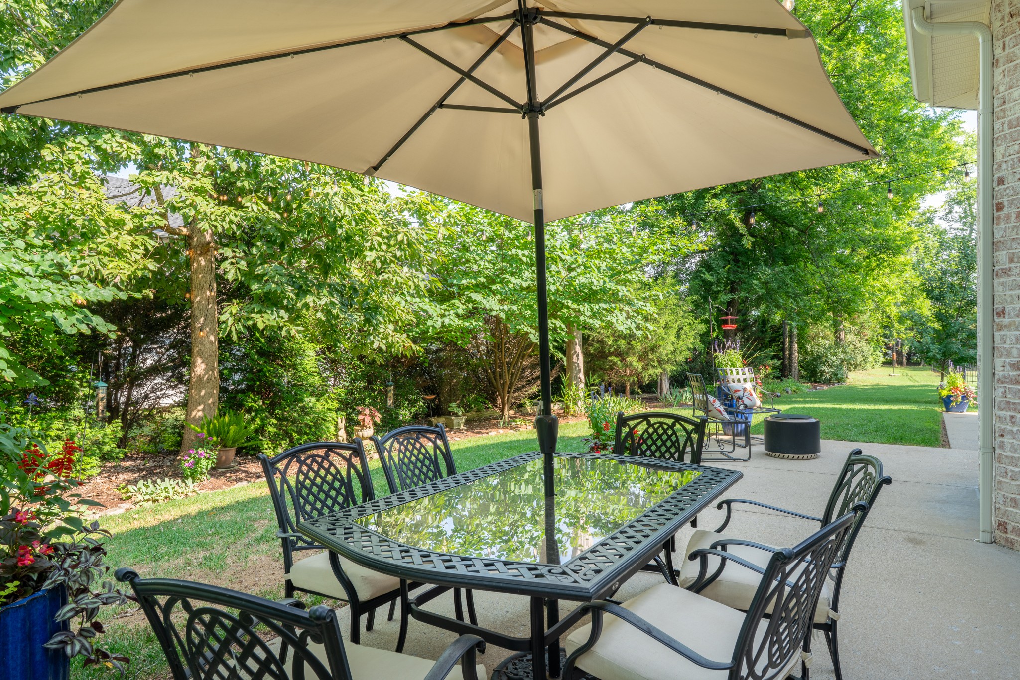 2208 Oakside Ct