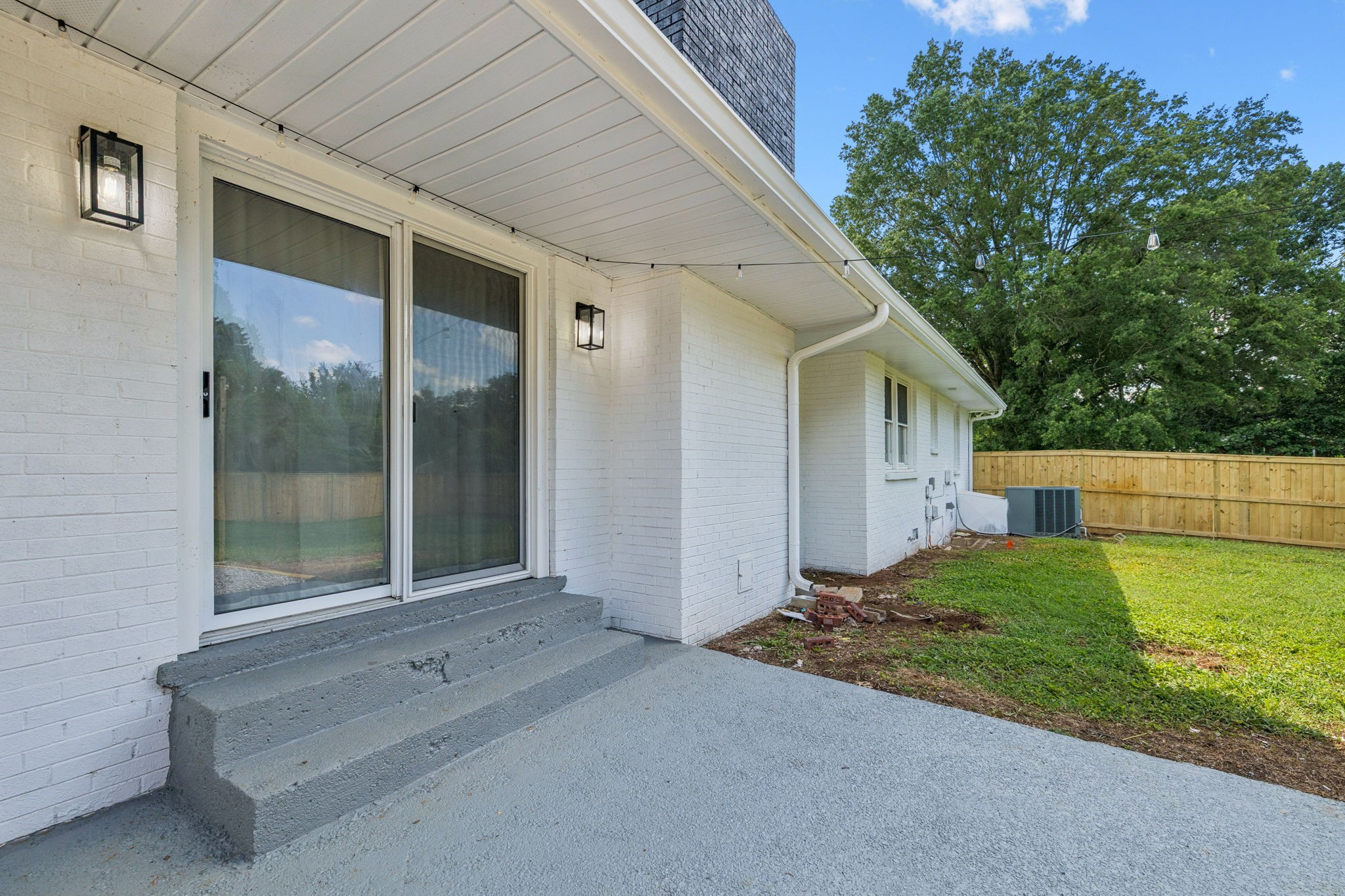 6904 Old Nashville Hwy