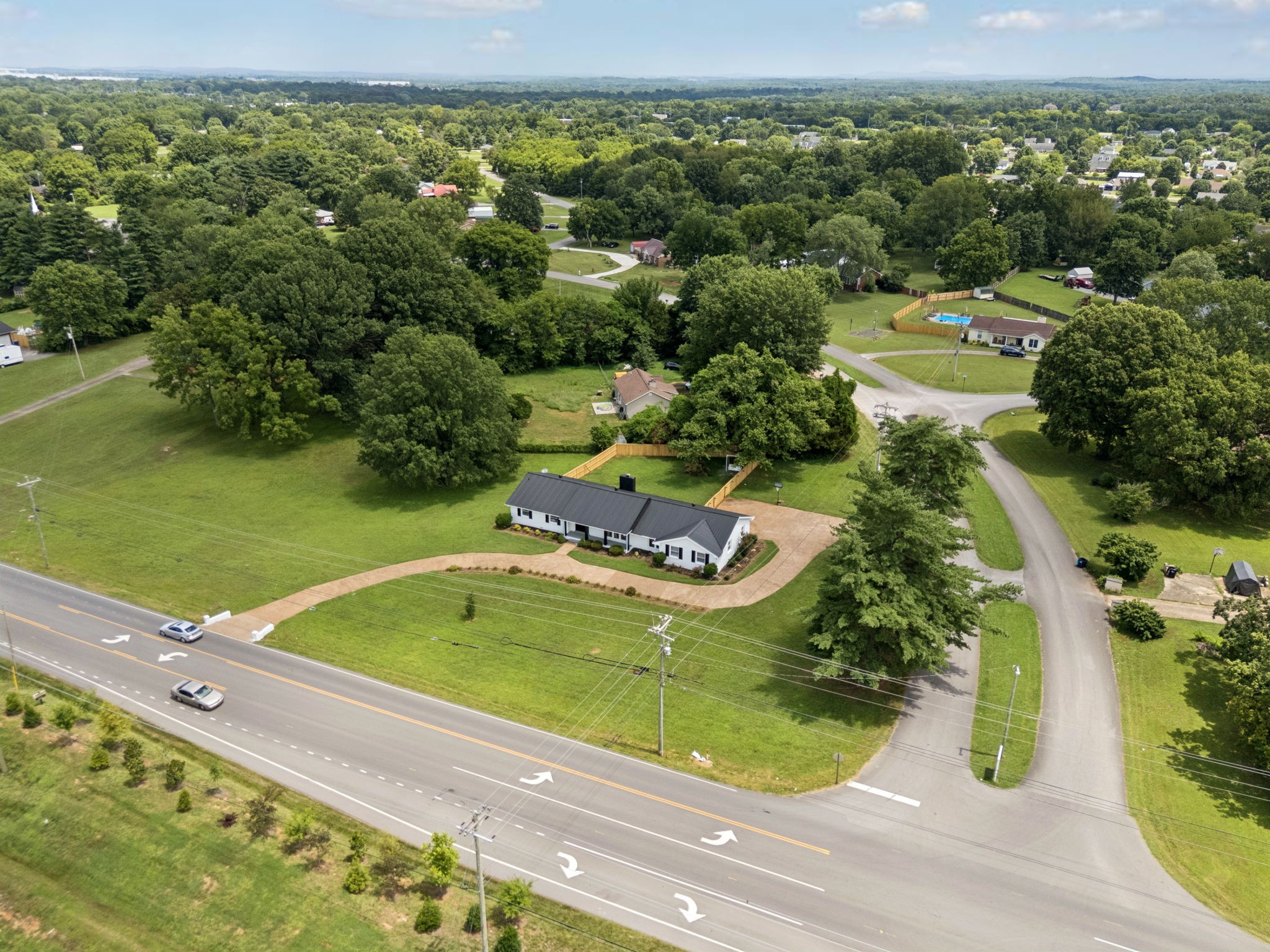 6904 Old Nashville Hwy