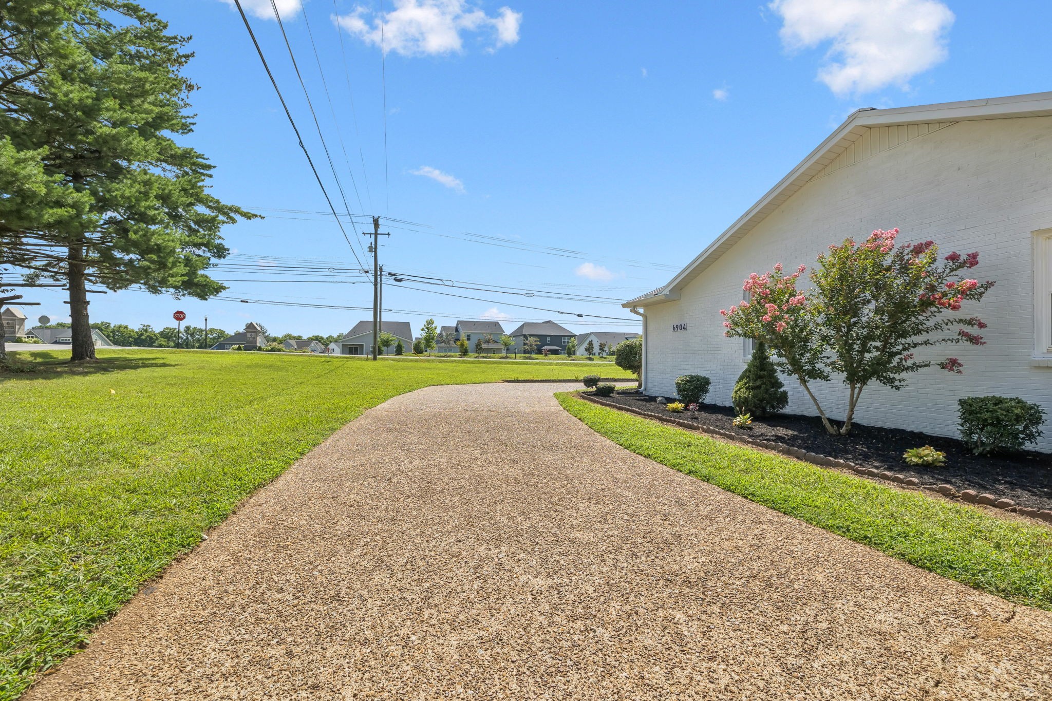 6904 Old Nashville Hwy