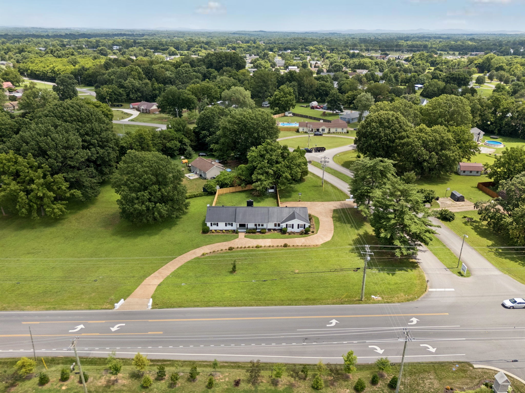 6904 Old Nashville Hwy