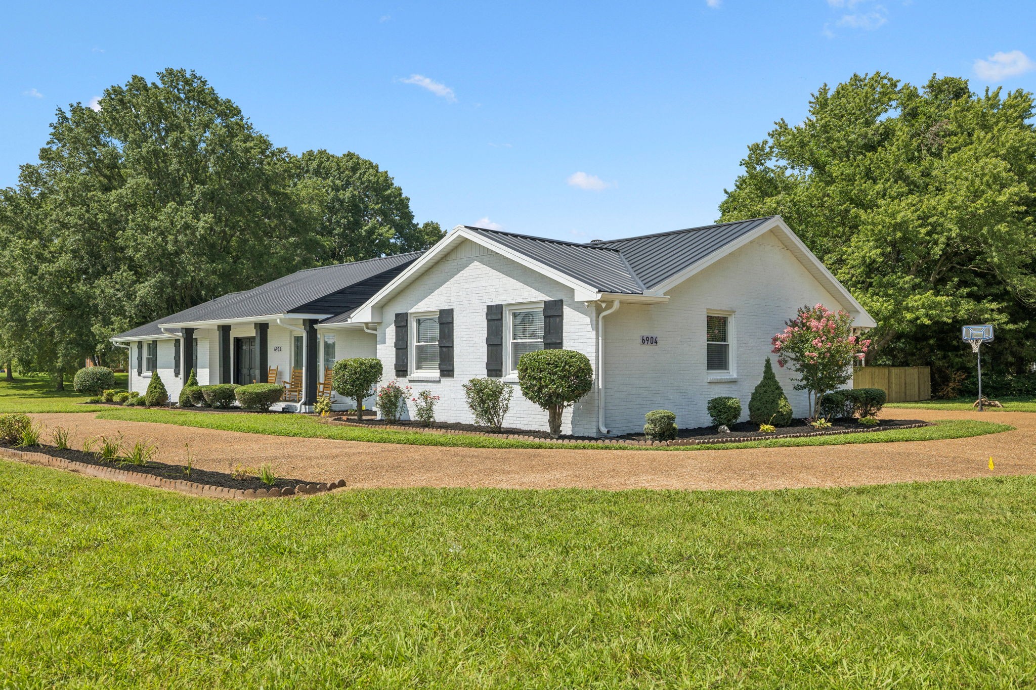 6904 Old Nashville Hwy