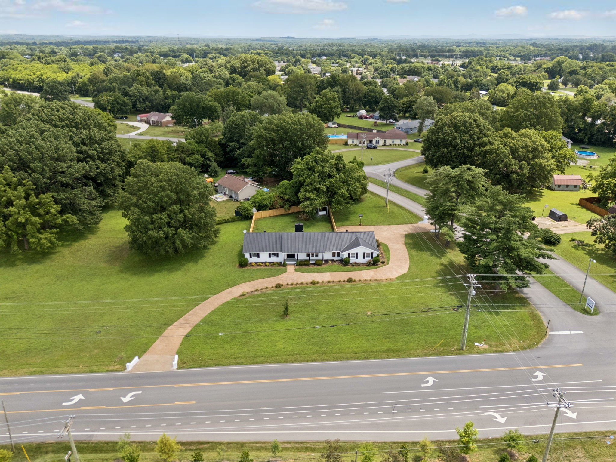 6904 Old Nashville Hwy