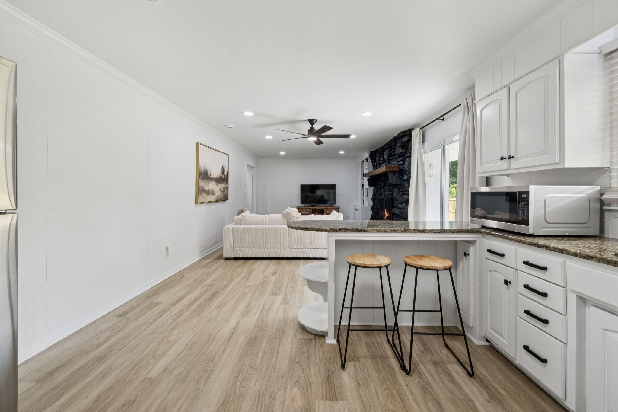 6904 Old Nashville Hwy