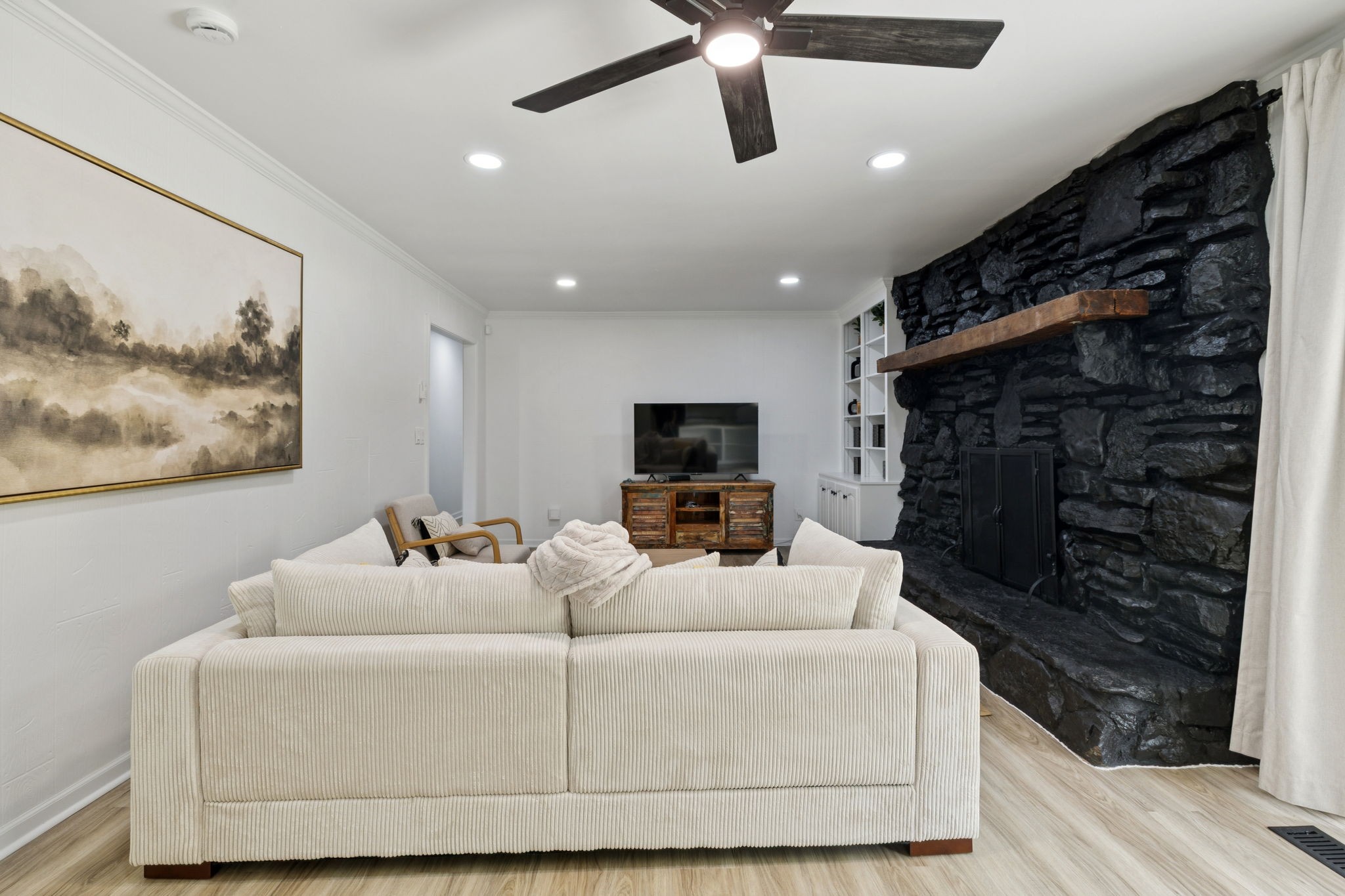 6904 Old Nashville Hwy