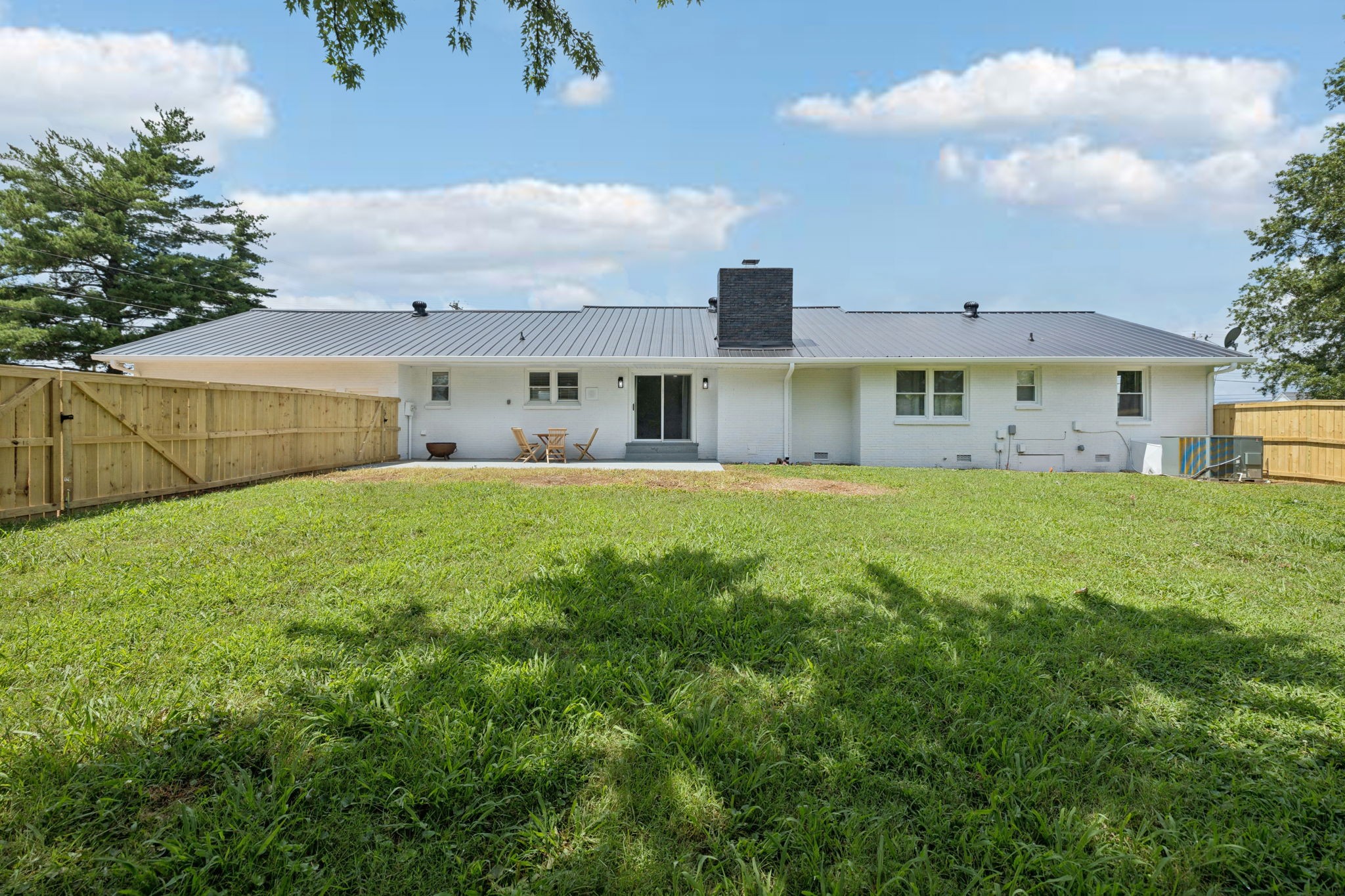 6904 Old Nashville Hwy