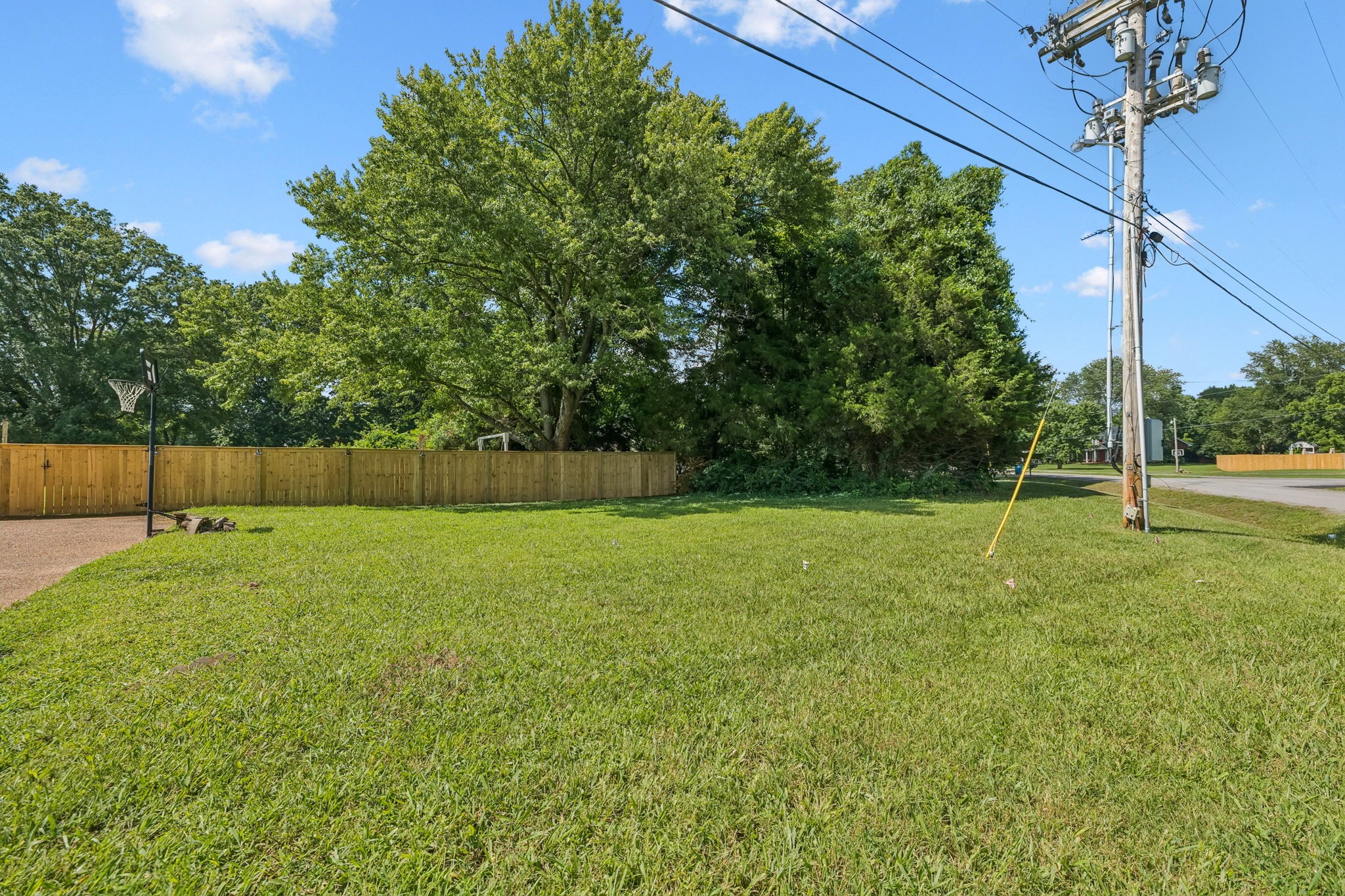 6904 Old Nashville Hwy