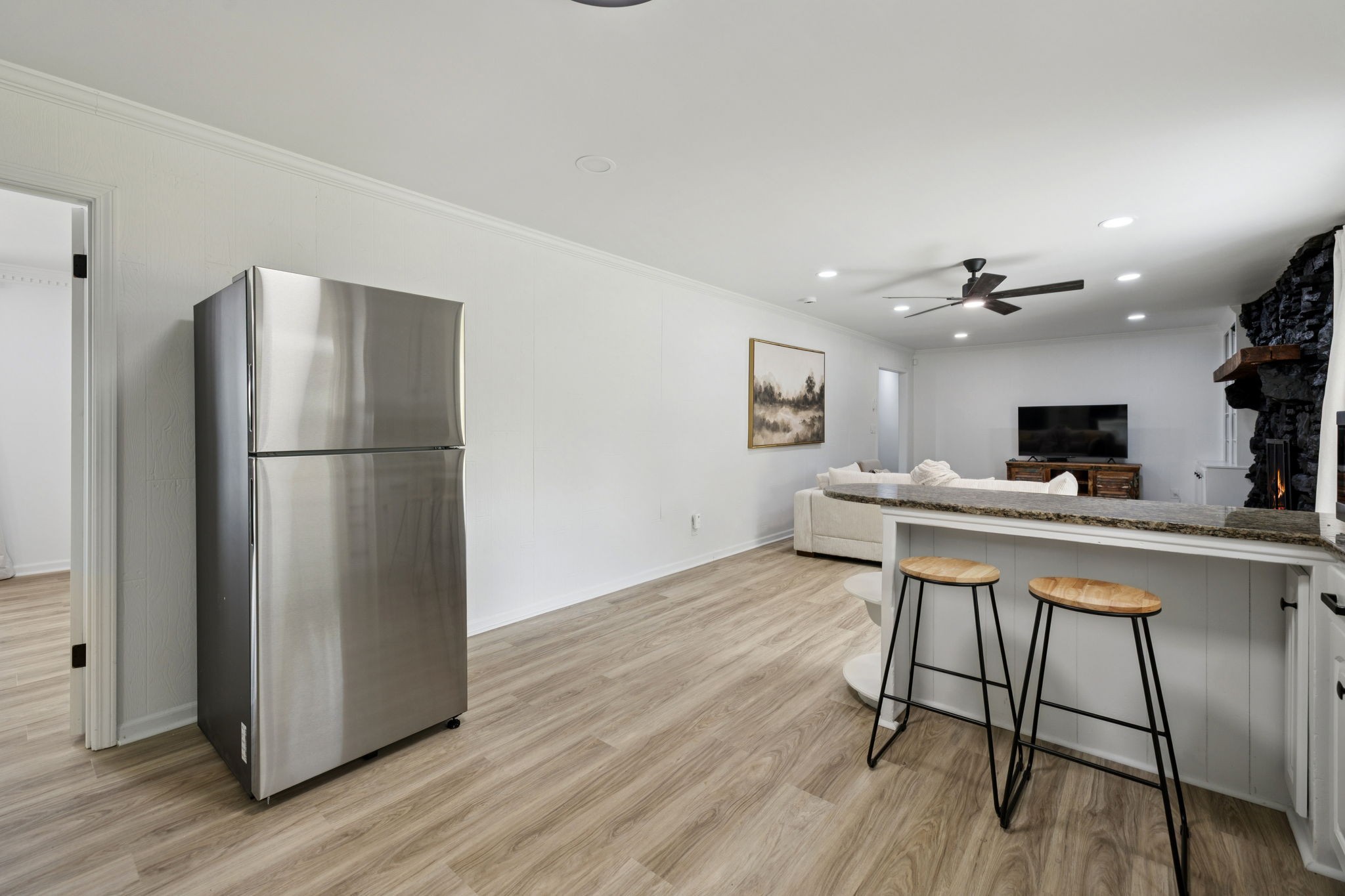 6904 Old Nashville Hwy