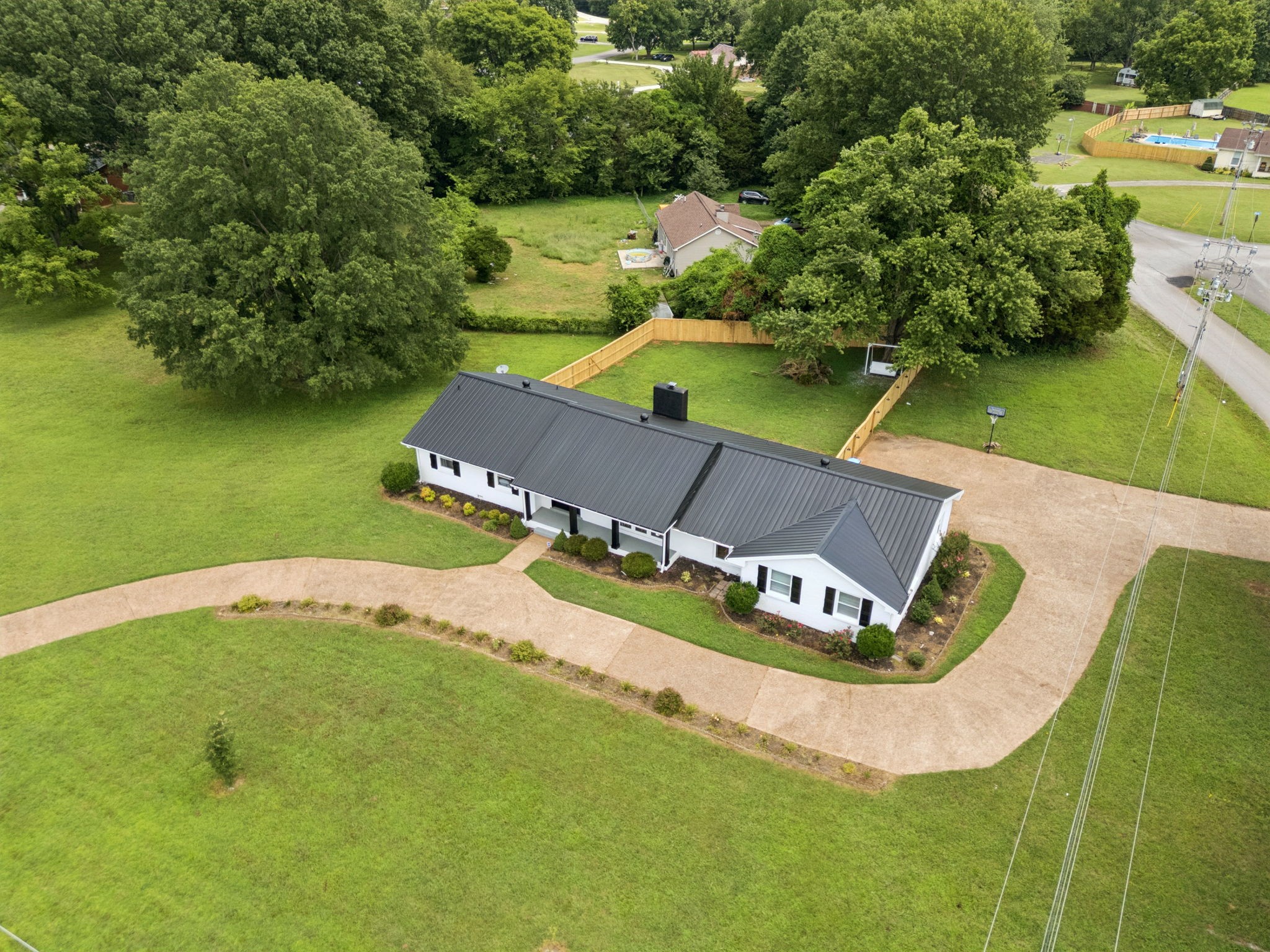 6904 Old Nashville Hwy