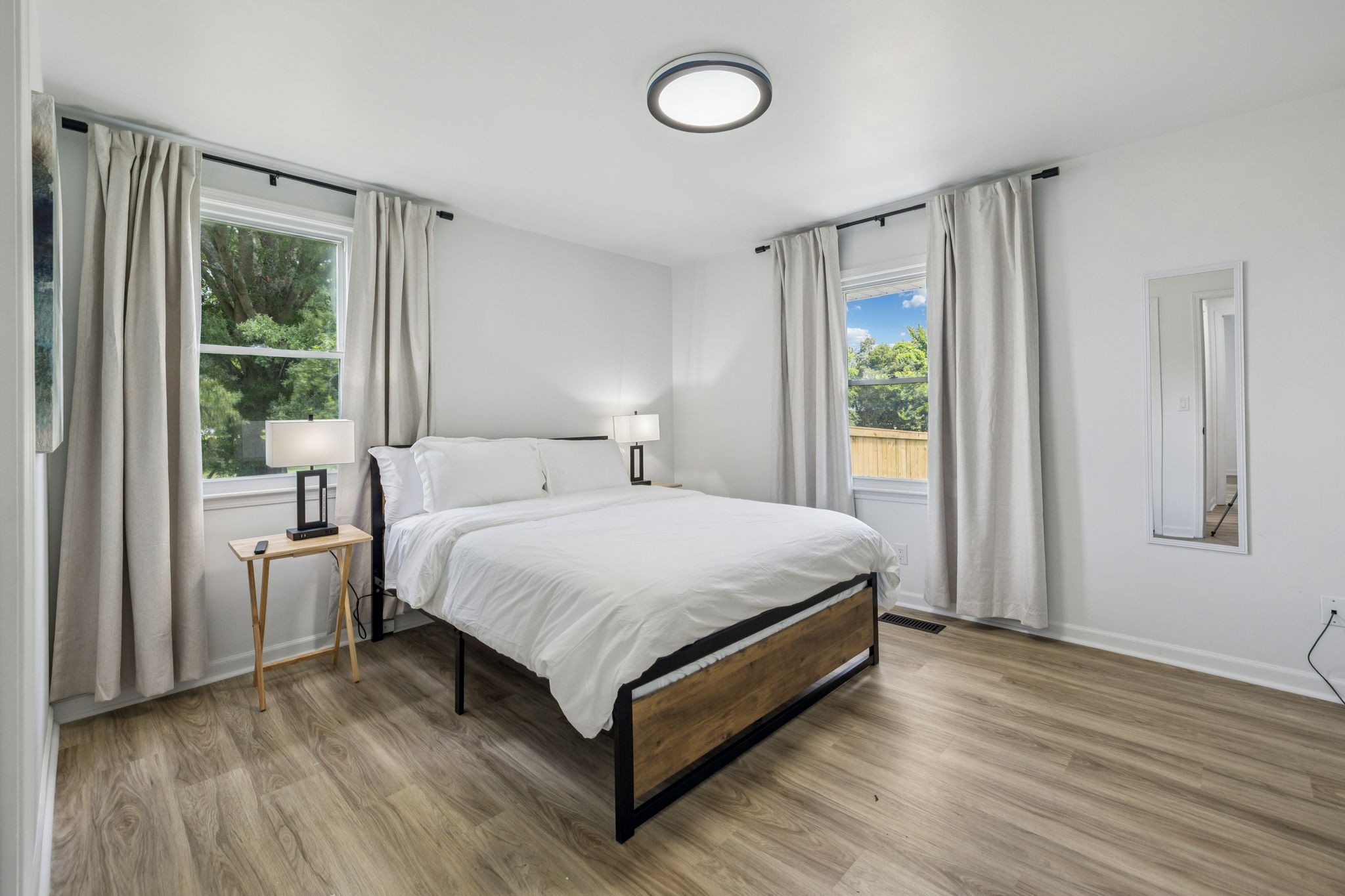 6904 Old Nashville Hwy